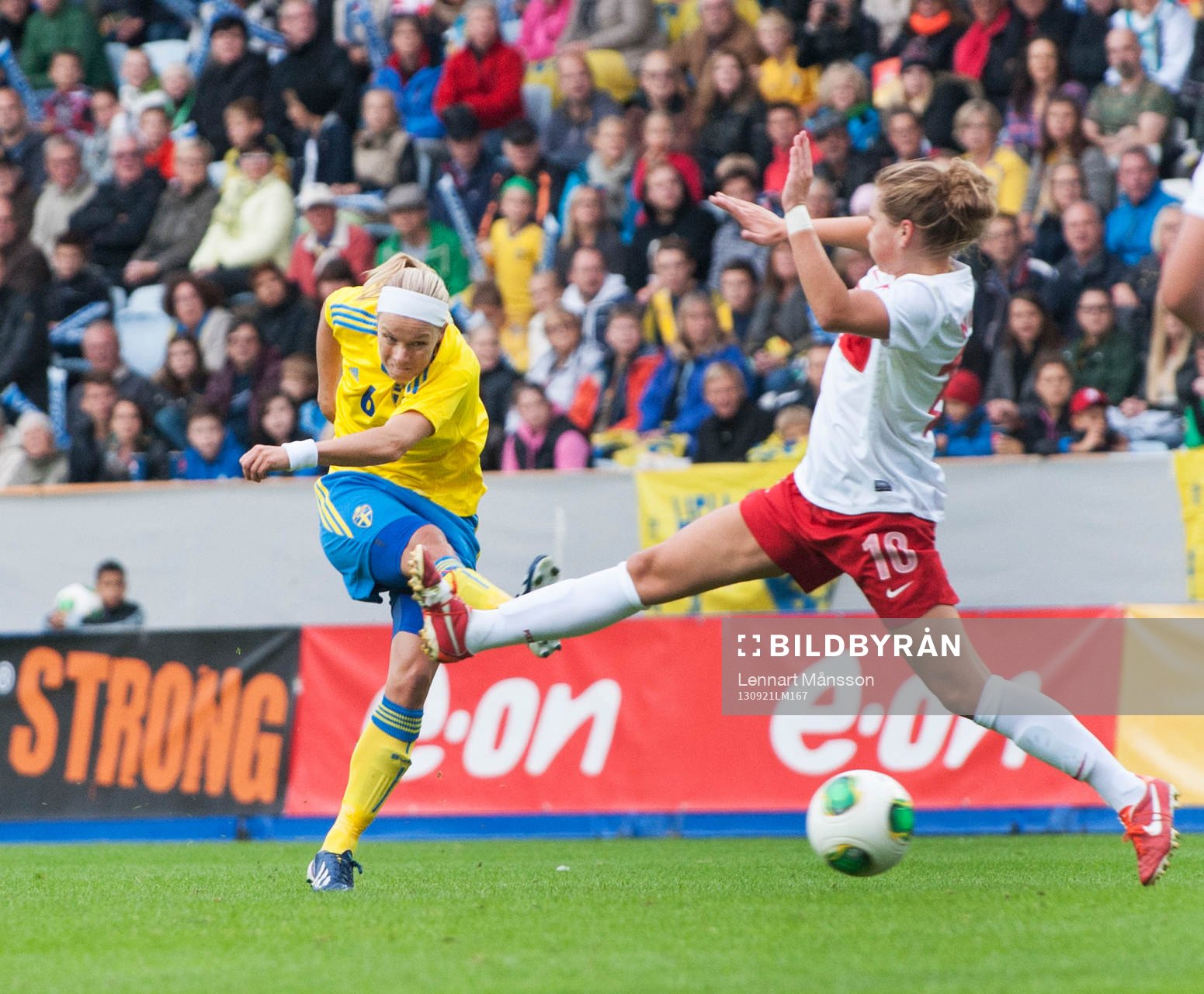 Sara Thunebro, Sverige