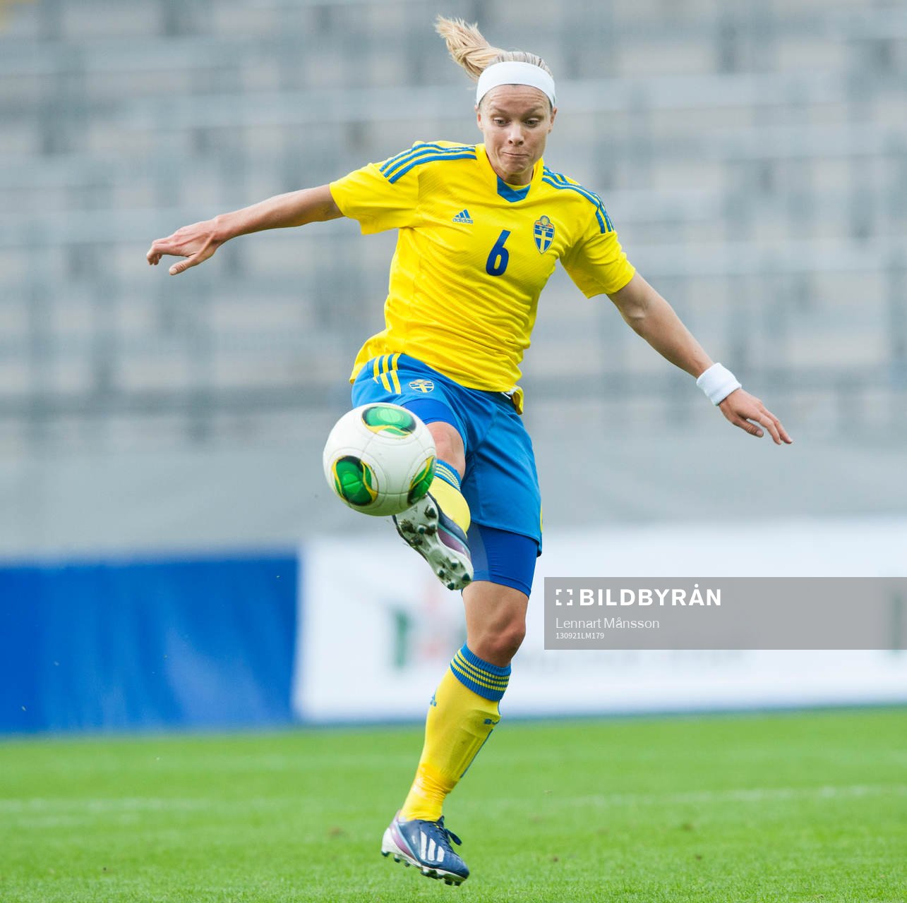 Sara Thunebro, Sverige