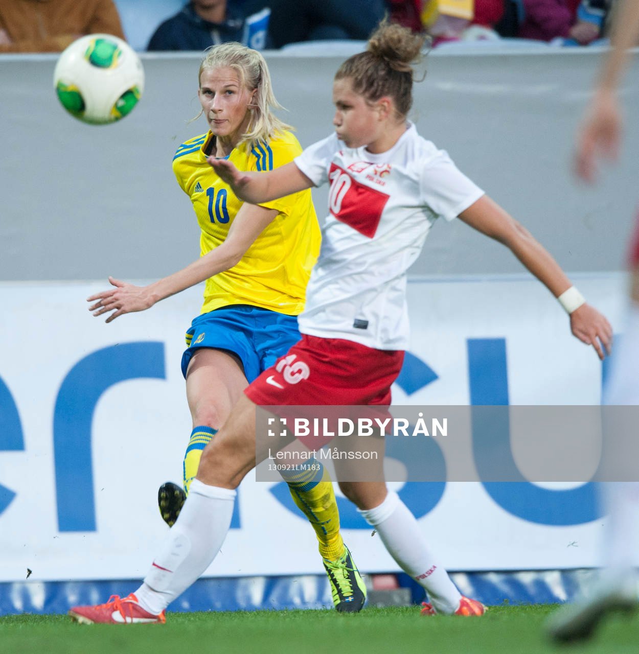 Sofia Jakobsson, Sverige