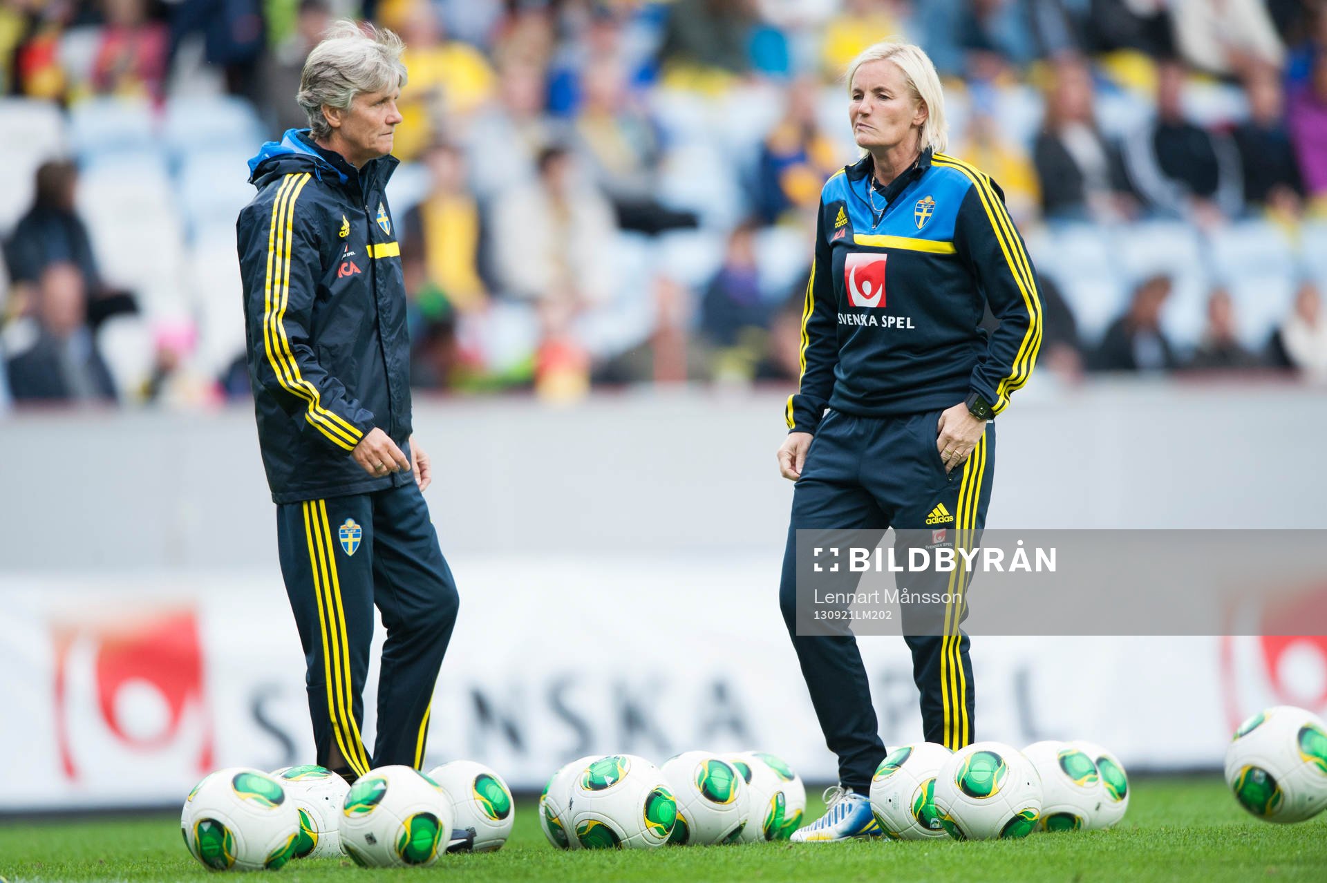 Pia Sundhage, förbundskapten och Lilie Persson,