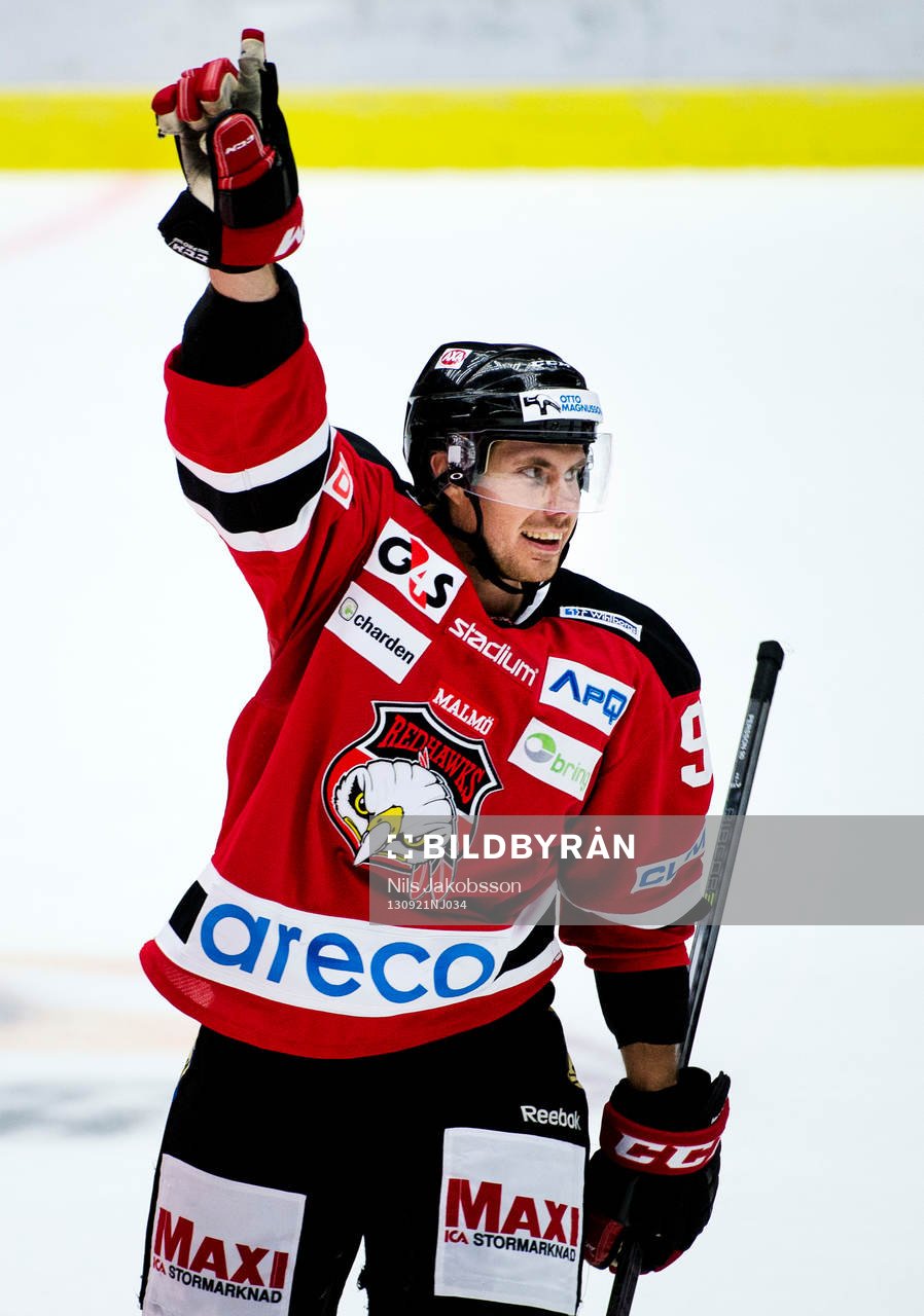 Malmö Redhawks Mattias Persson jublar