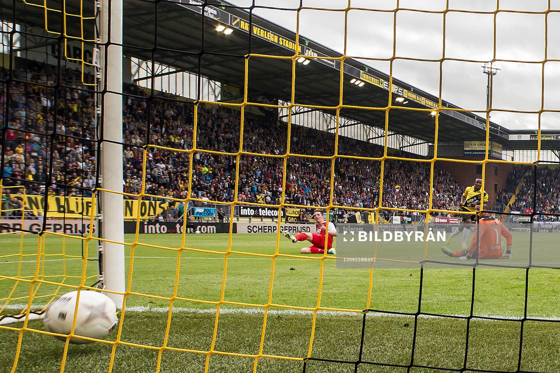 BREDA - NAC Breda - AZ , Eredivisie , 22-09-2013 , Voetbal
