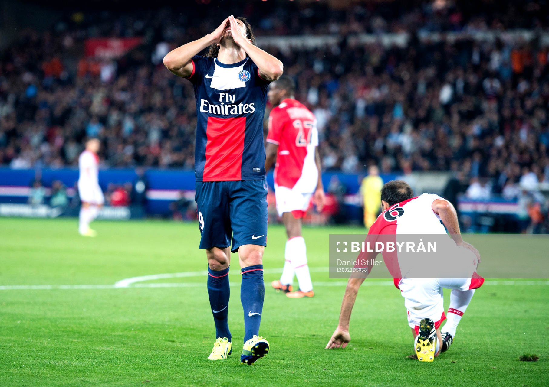 PSGs Edinson Cavani deppar