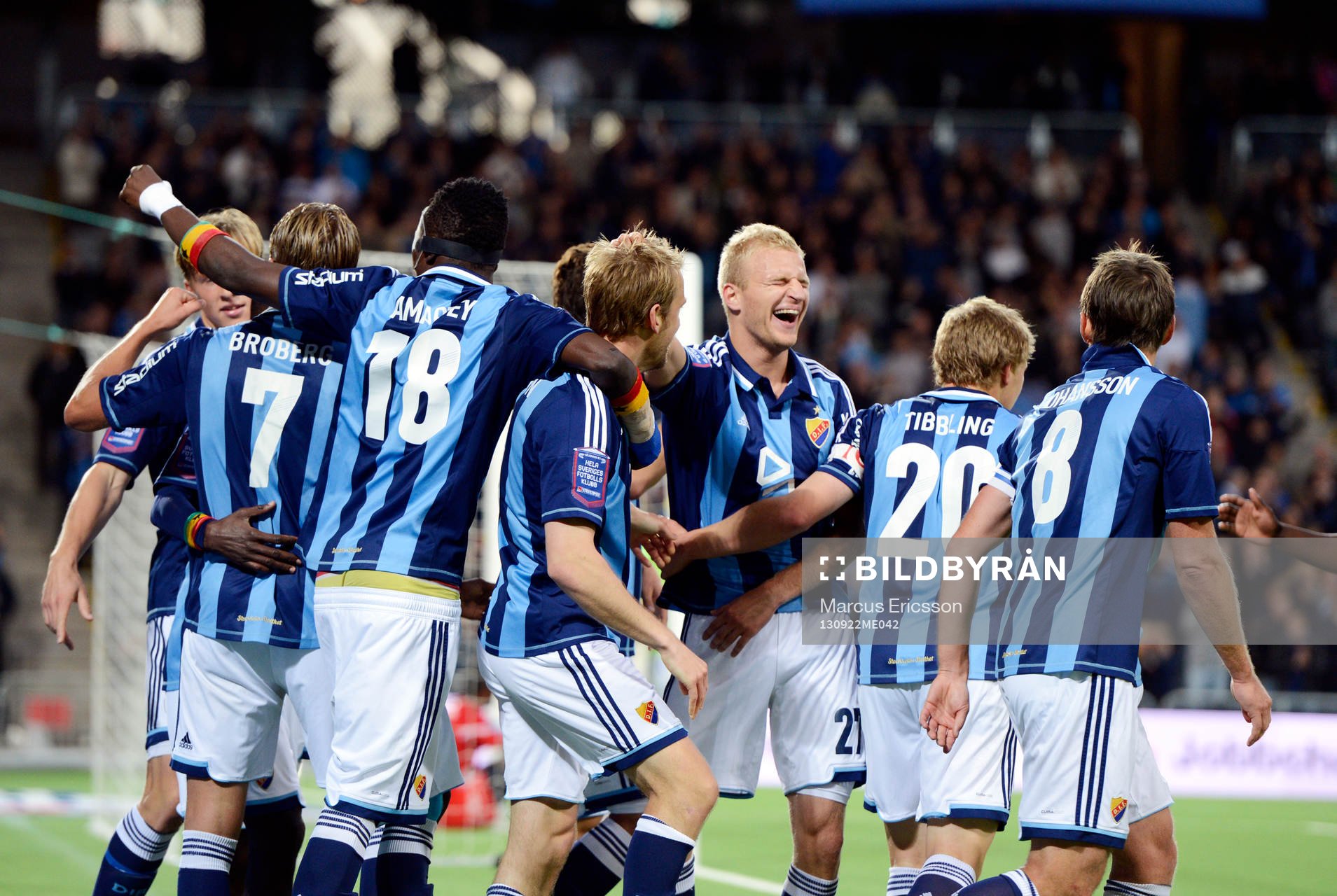 Djurgårdens Peter Nymann Mikkelsen jublar efter sitt 2-0 under fotbollsmatchen mellan Djurgården och Åtvidaberg i Allsvenskan den 22 september 2013 i Stockholm.