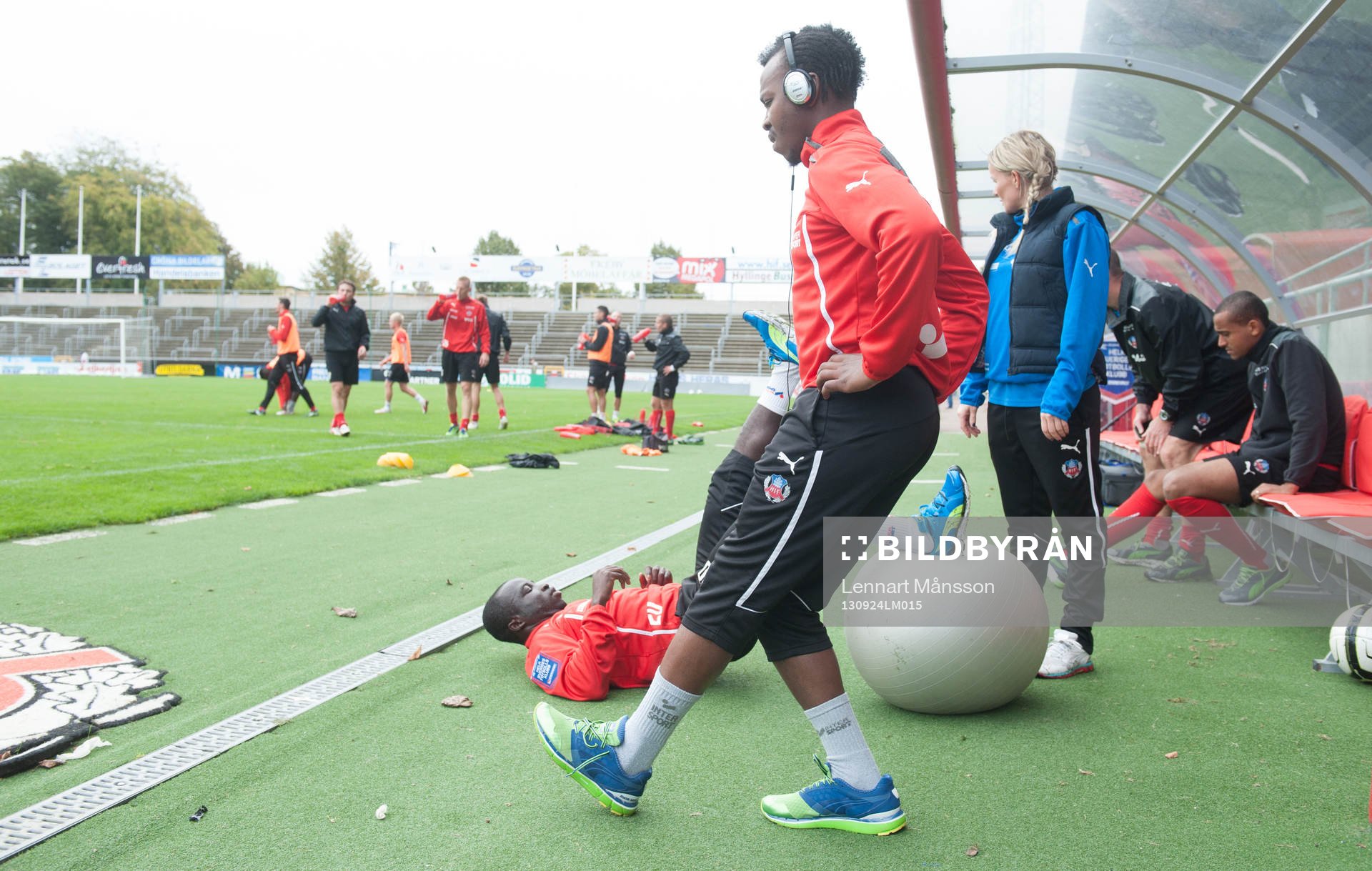 May Mahlangu körde rehab vid sidan av plan