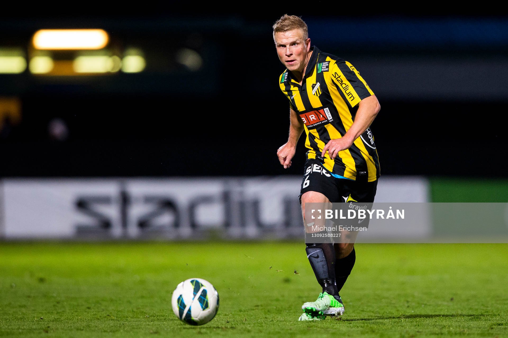 Häckens David Marek Frölund under fotbollsmatchen i Allsvenskan mellan Häcken - Syrianska den 25 september 2013 i Göteborg.