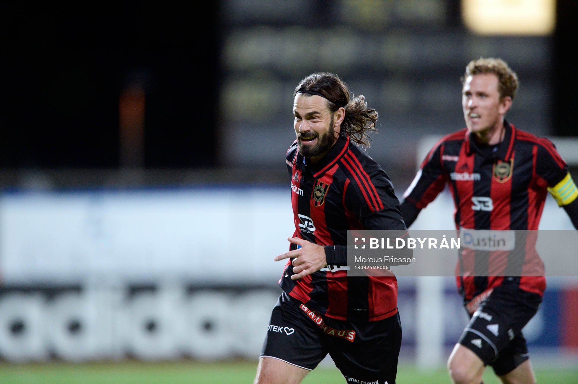 Brommapojkarnas Andreas Eriksson, jublar