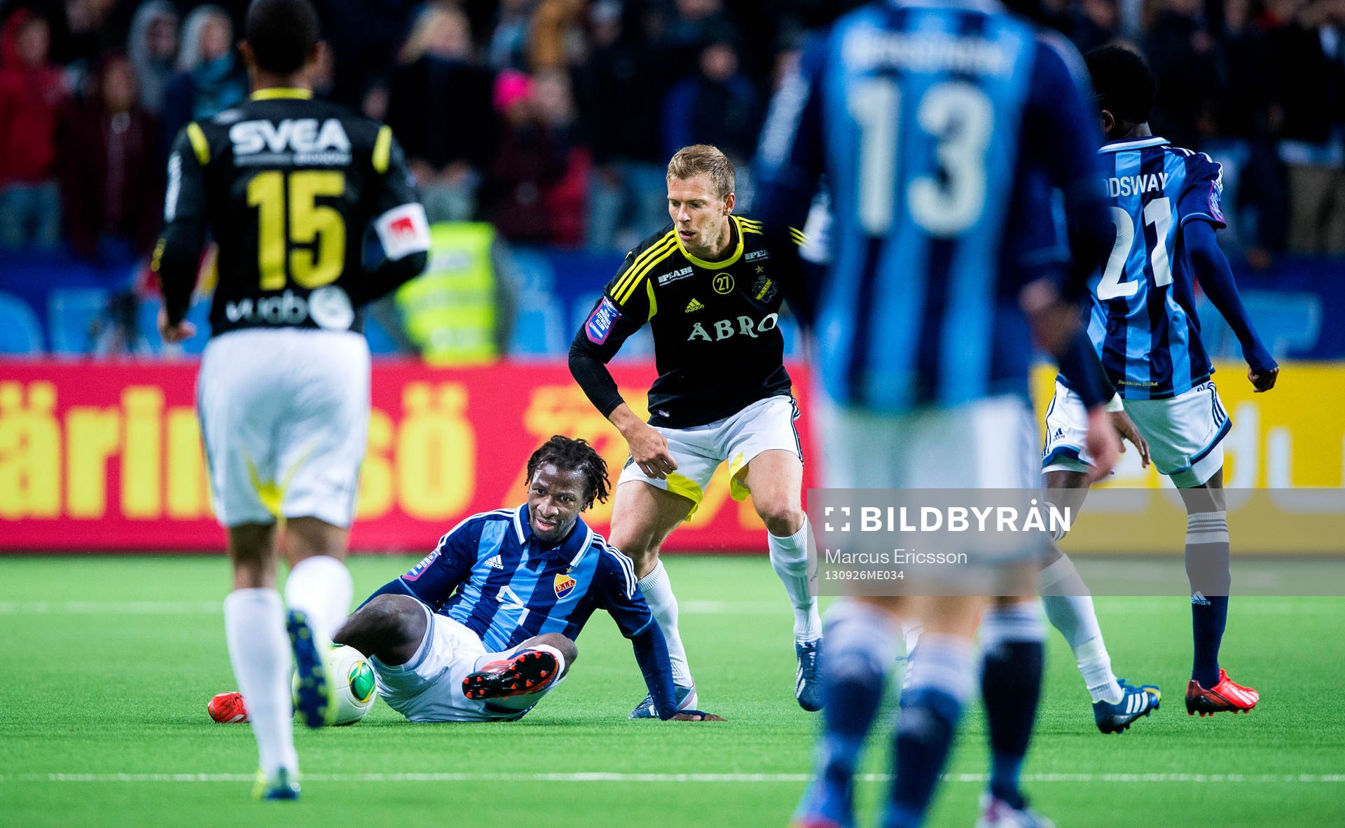 Djurgårdens Amadou Jawo och AIKs Per Karlsson