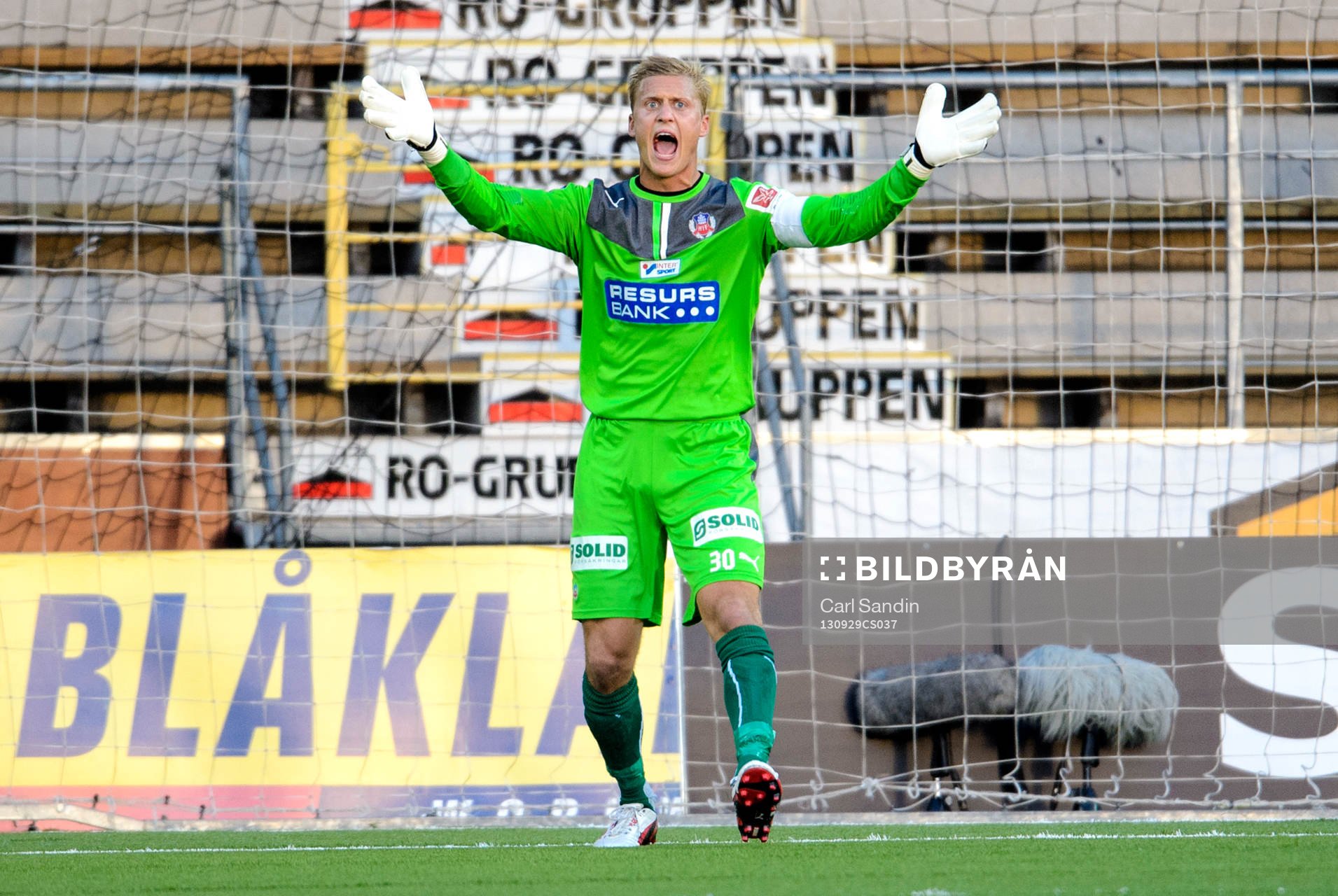 Helsingborgs målvakt Pär Hansson skriker