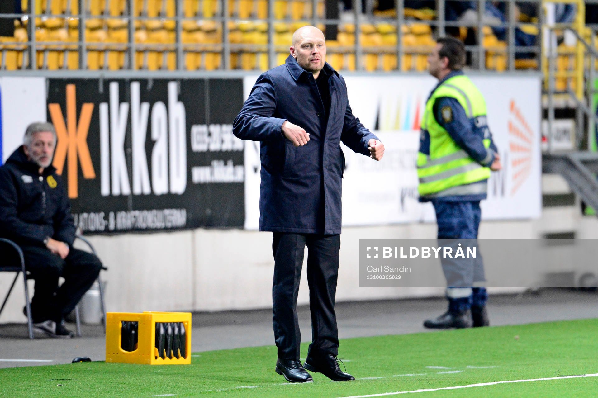Elfsborgs tränare Klas Ingesson hoppar på sidlinjen