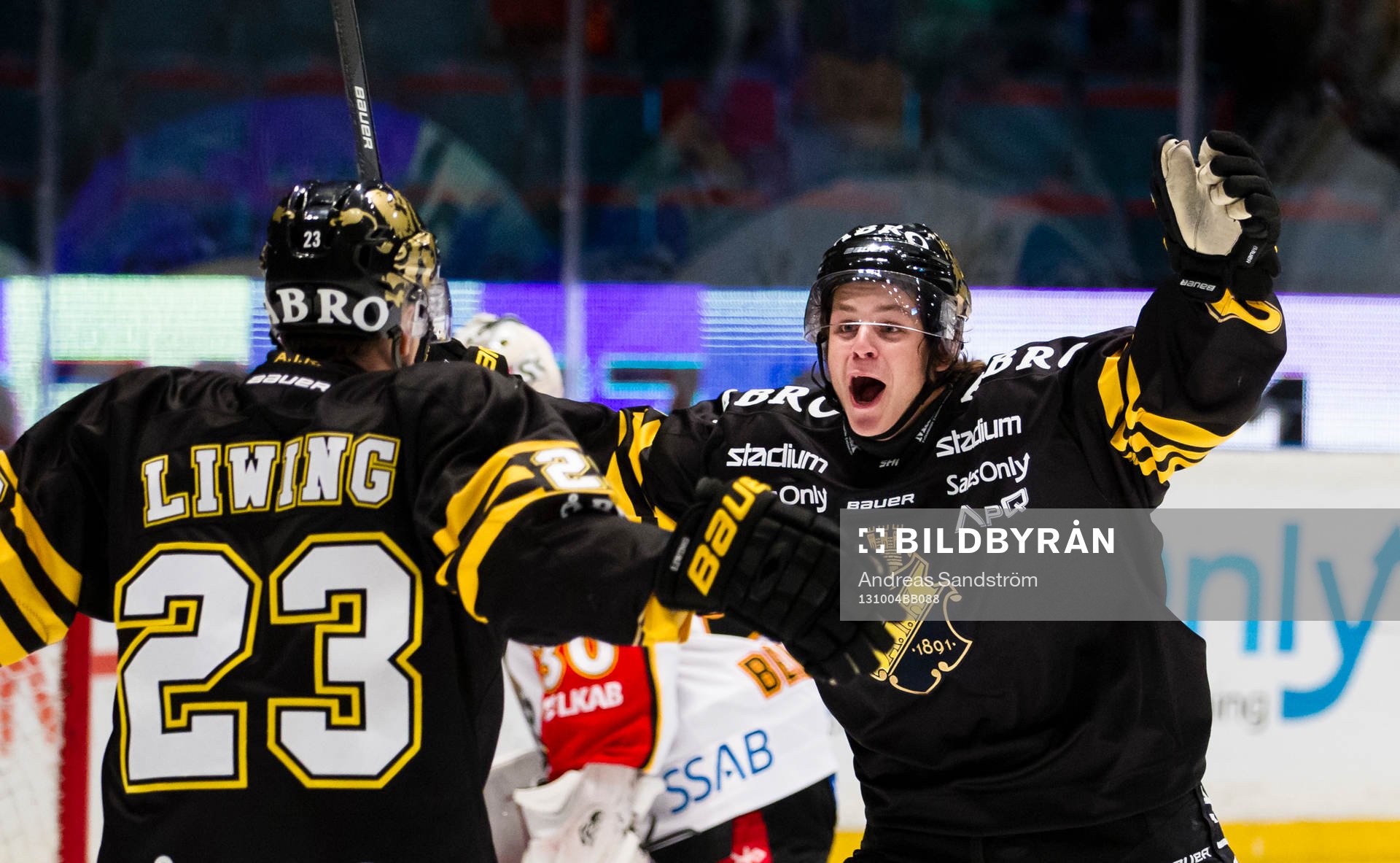 s Mattias Janmark-Nylén kvitterar till 1-1 och firar med