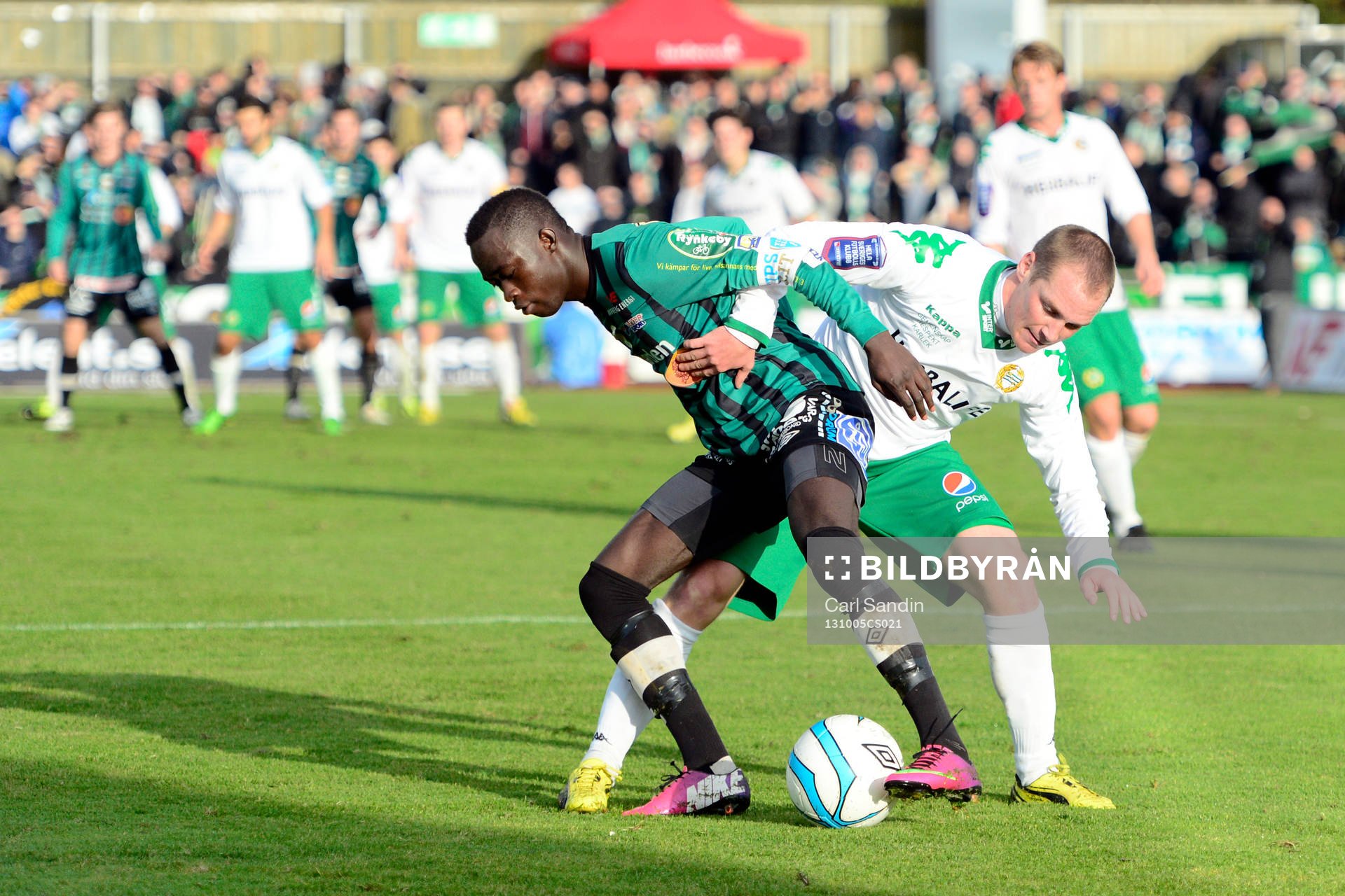 Varbergs Modou Barrow och Hammarbys Christoffer Carlsson
