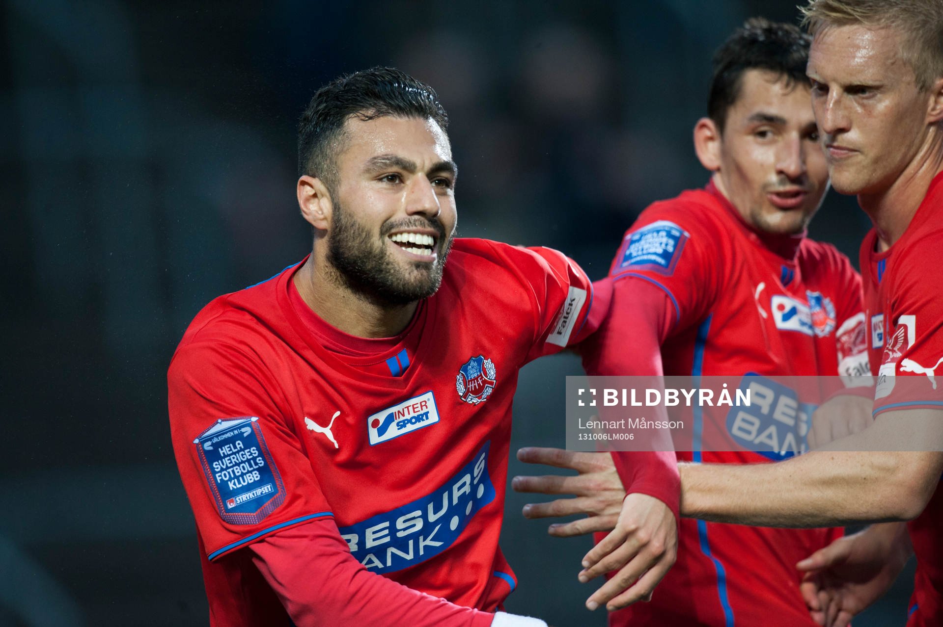 Helsingborgs Imad Khalili har gjort 3-0 och grattas av