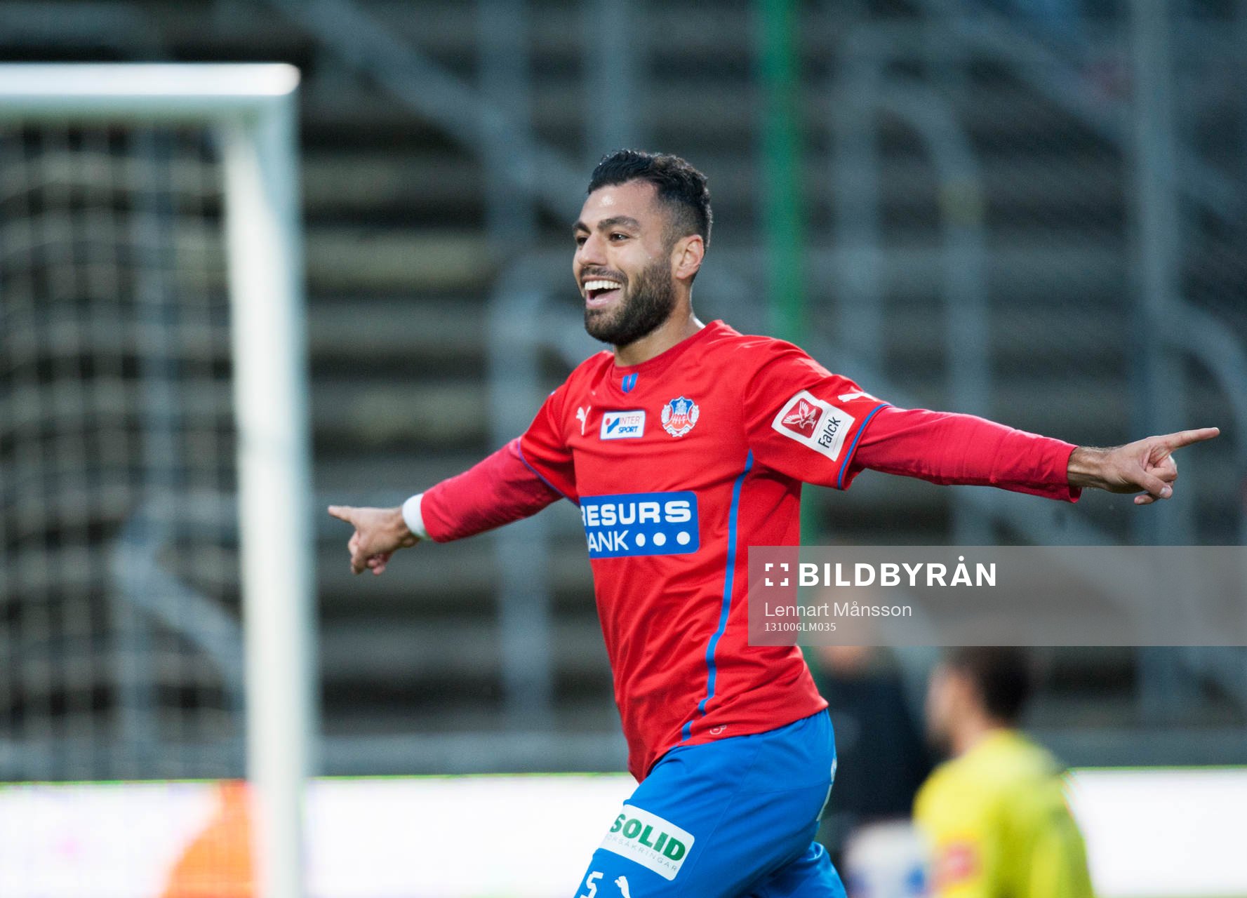 Helsingborgs Imad Khalili har gjort 3-0 och jublar i