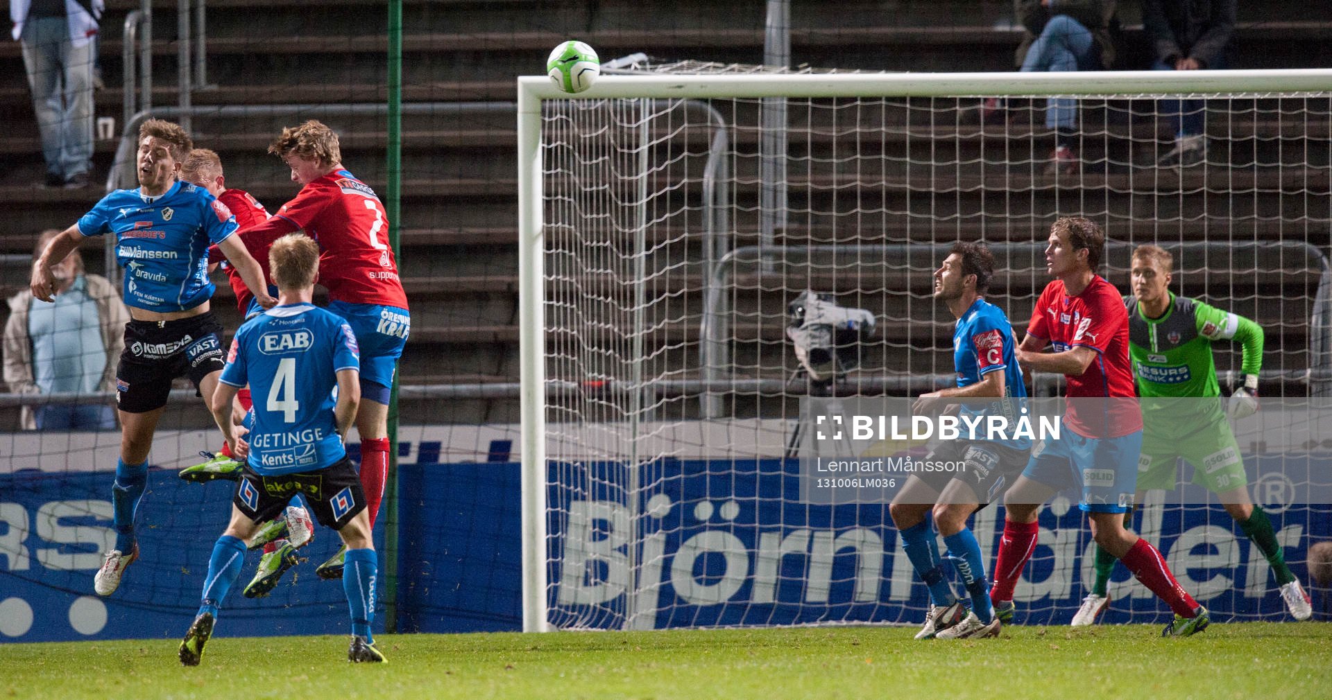 Halmstads Mikael Boman reducerar till 2-3 med en vacker