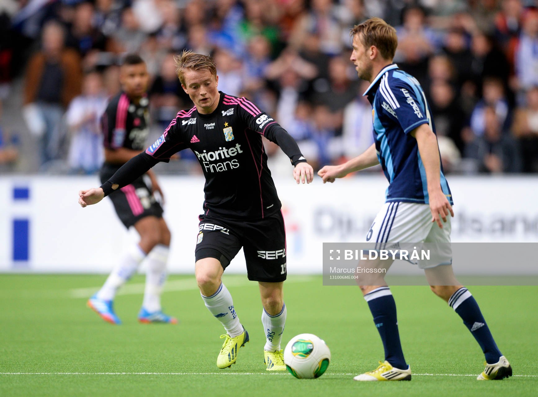 IFK Göteborgs Sam Larsson och Djurgårdens Peter Nymann