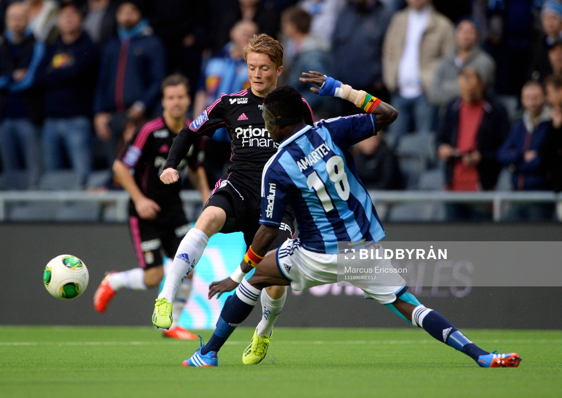 IFK Göteborgs Sam Larsson  och Djurgårdens Daniel Amartey