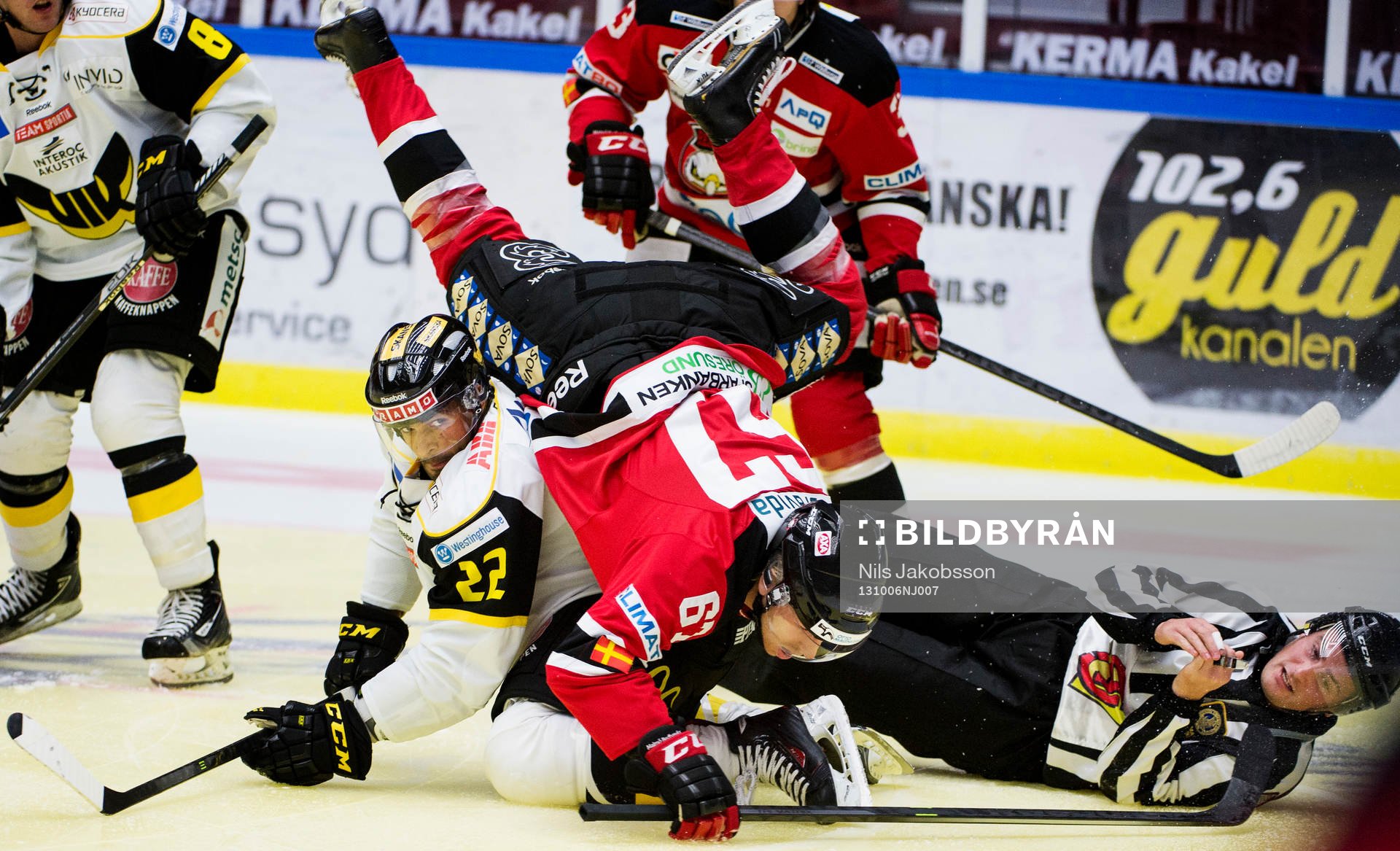 Västerås Kenndahl McArdle tacklar ner Malmös Nicklas