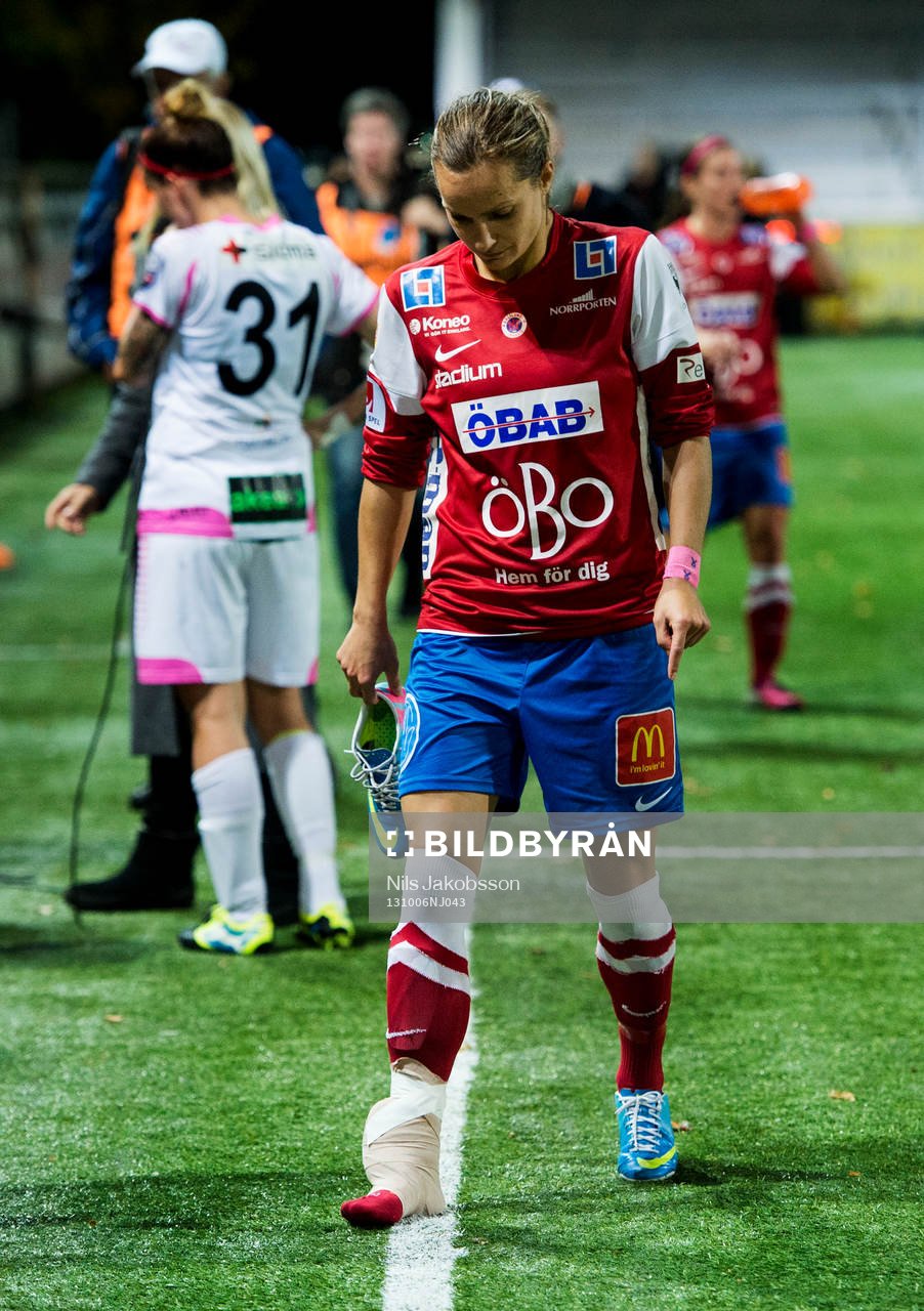 KIF Örebros Lucie Martinkova deppar skadad