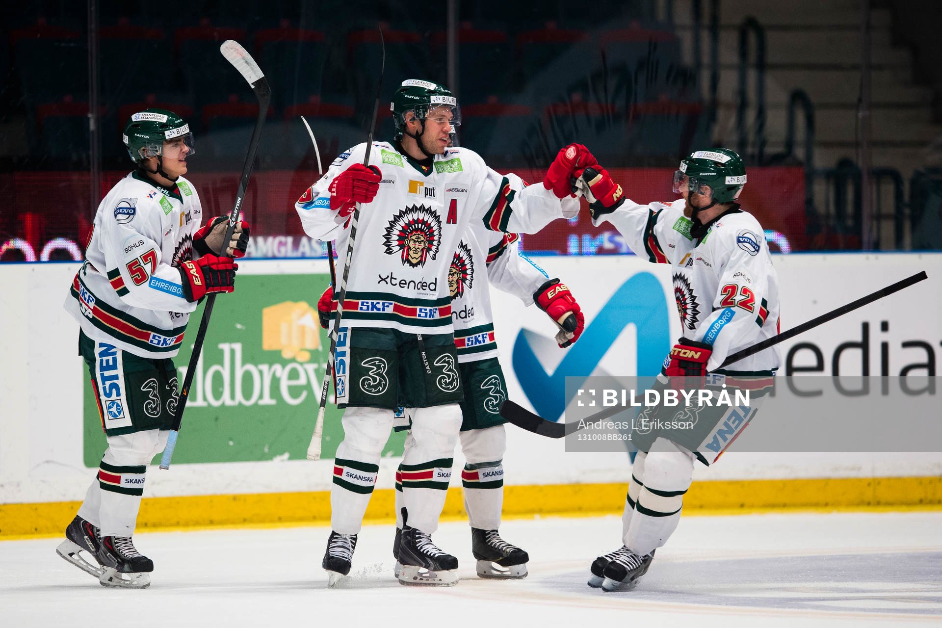 Frölundas Christian Bäckman (m) jublar