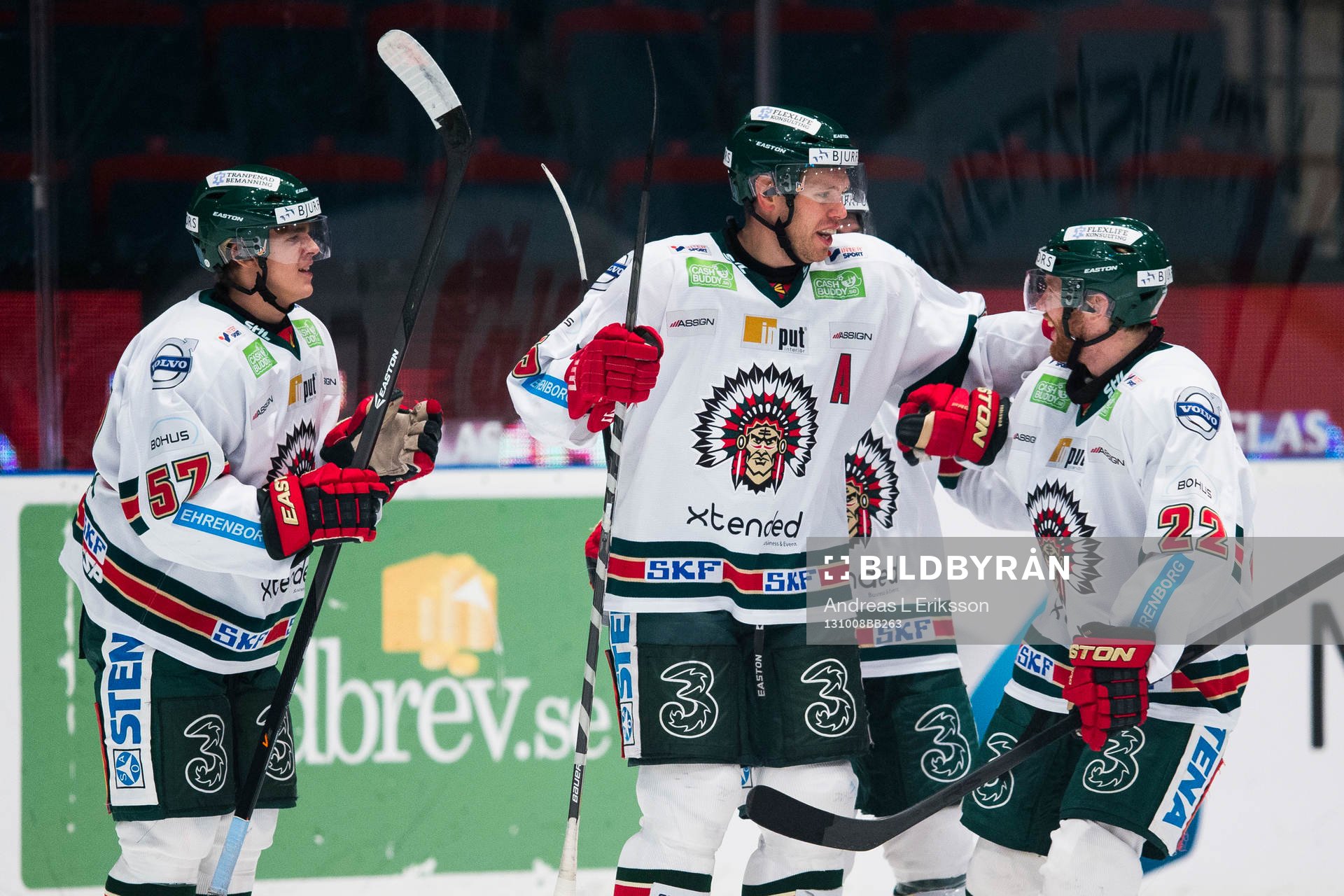 Frölundas Christian Bäckman (m) jublar