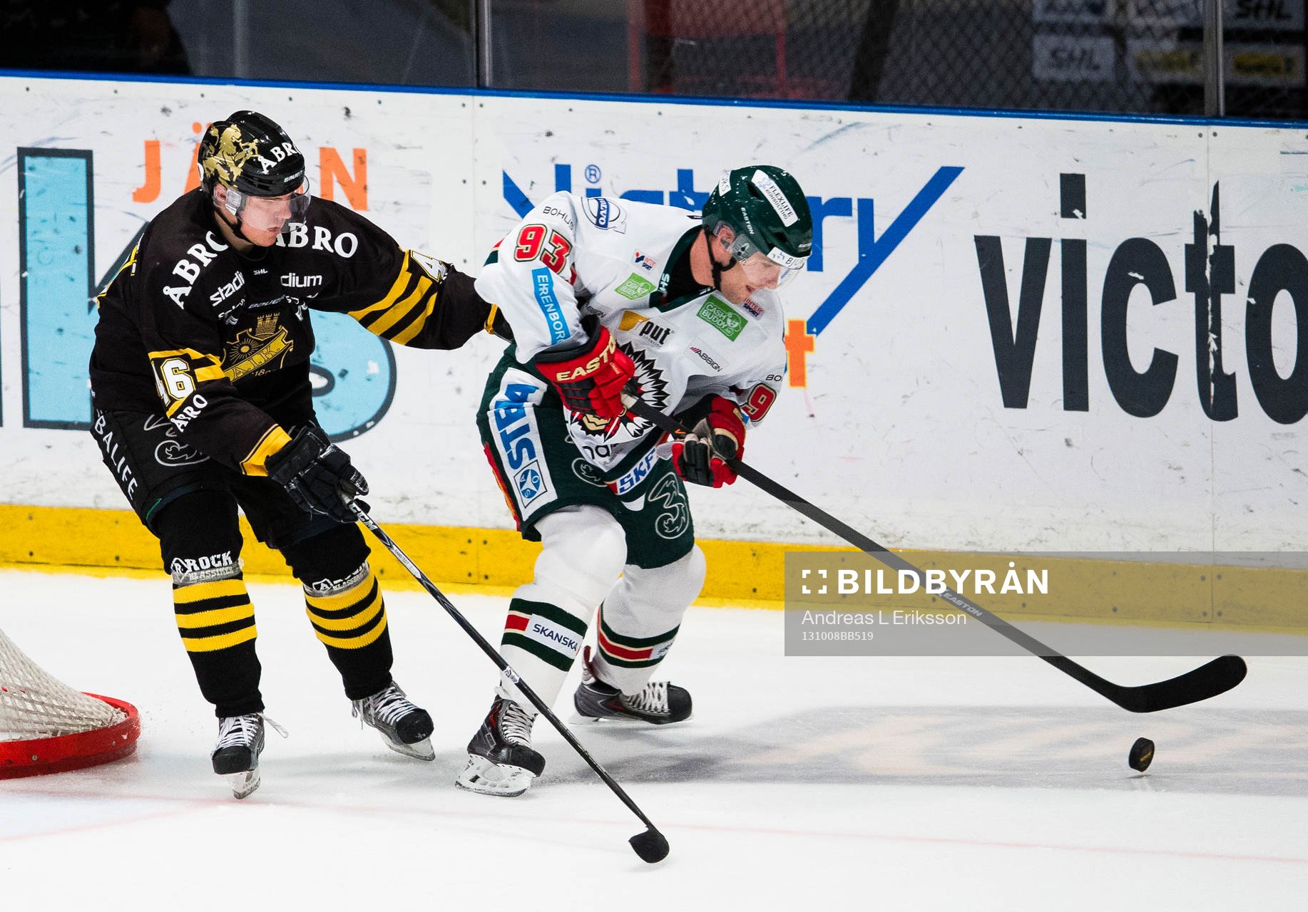 s Christoffer Persson och Frölundas Evan McGrath