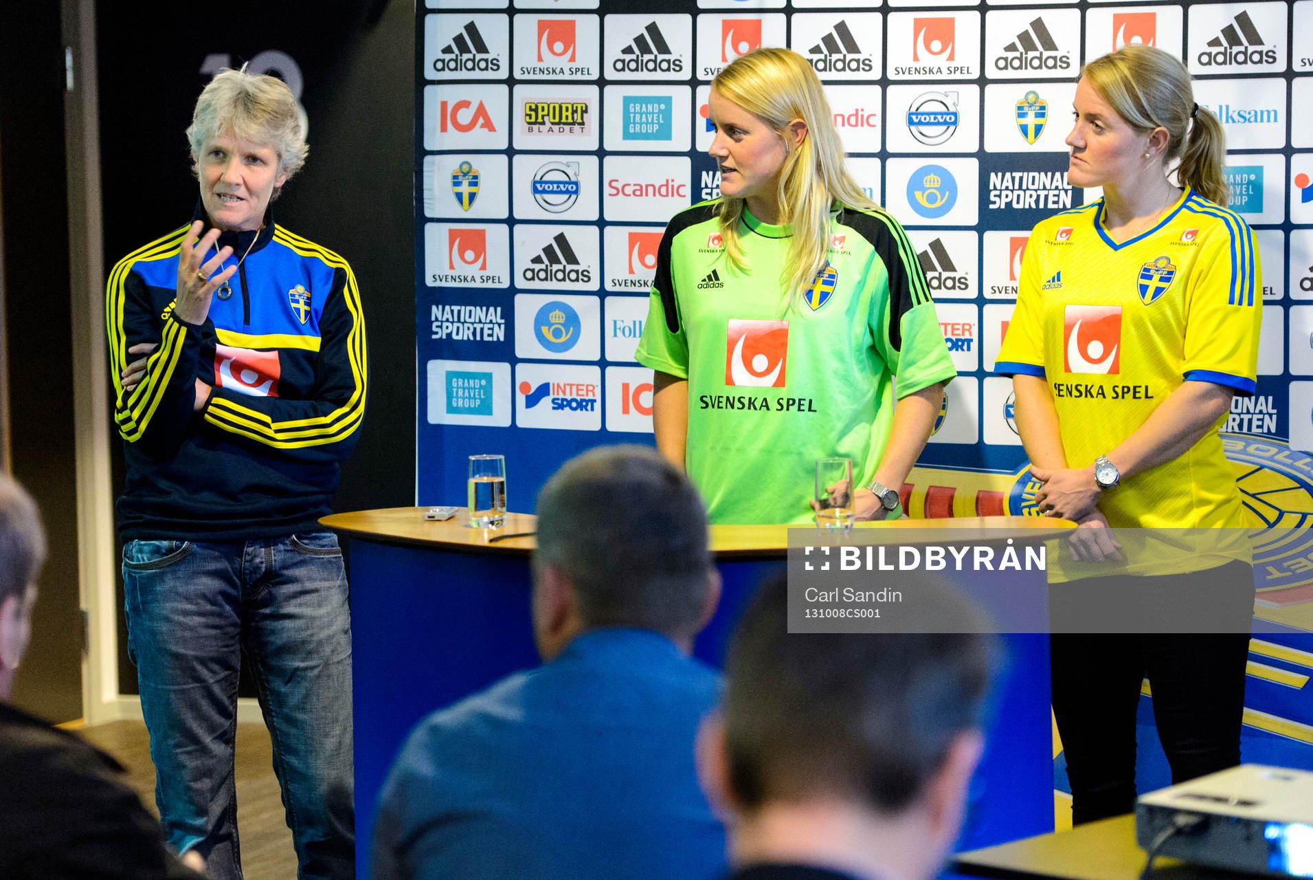 Sveriges förbundskapten Pia Sundhage, målvakt Kristin