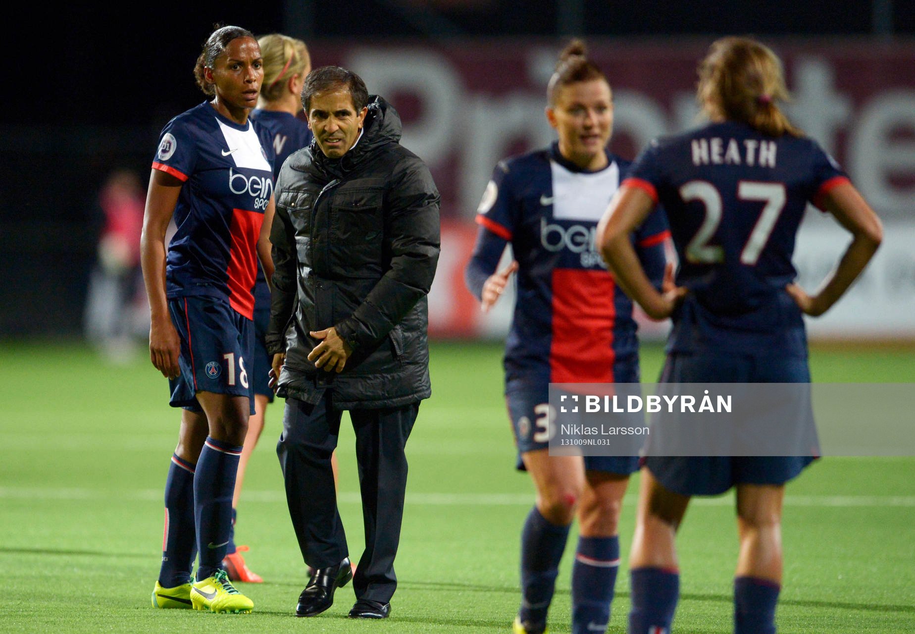 Farid Benstiti, tränare Paris Saint-Germain med sina