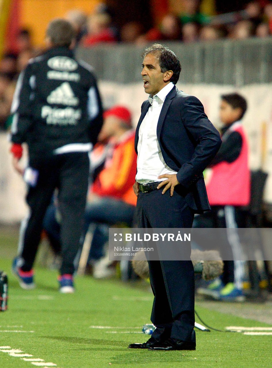 Farid Benstiti, trÔøΩnare Paris Saint-Germain