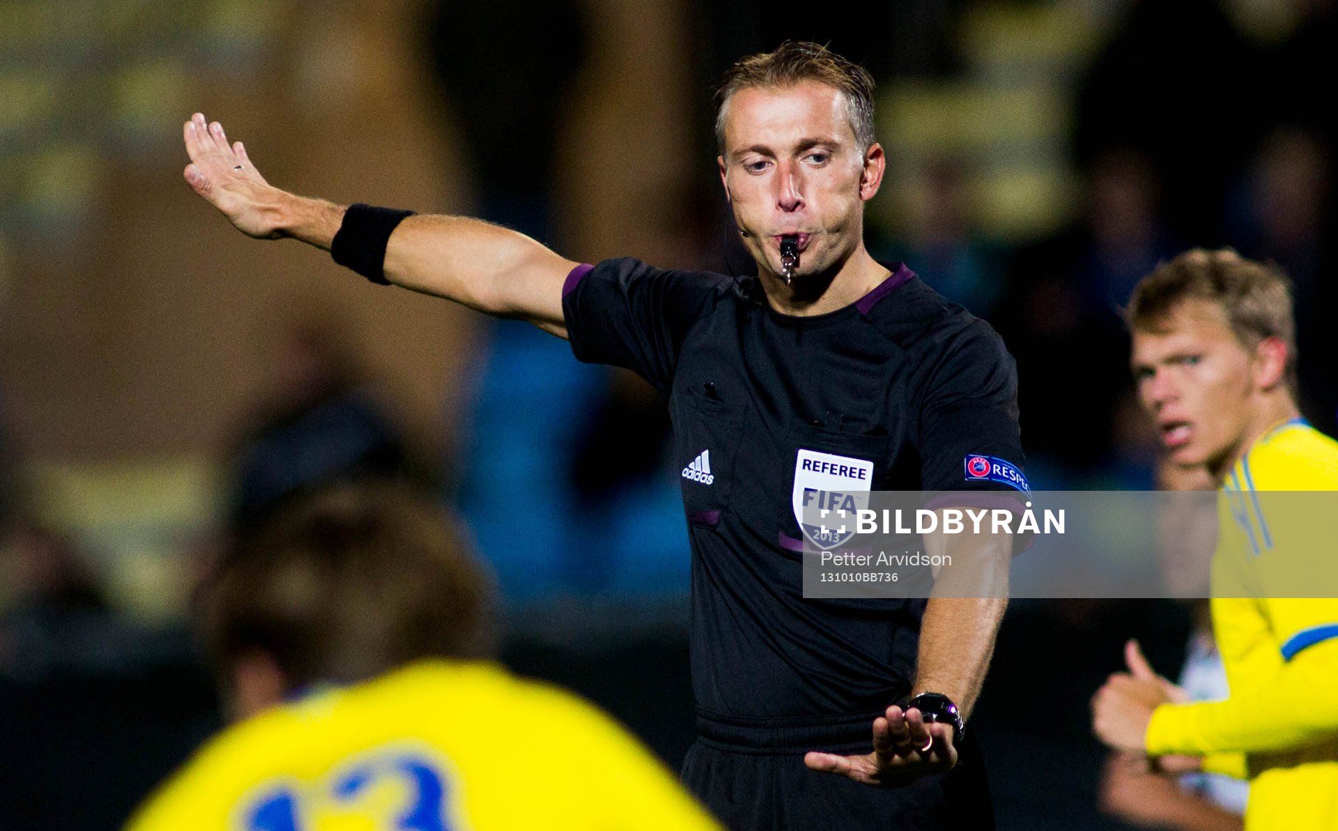 Domare Paolo Valeri från Italien