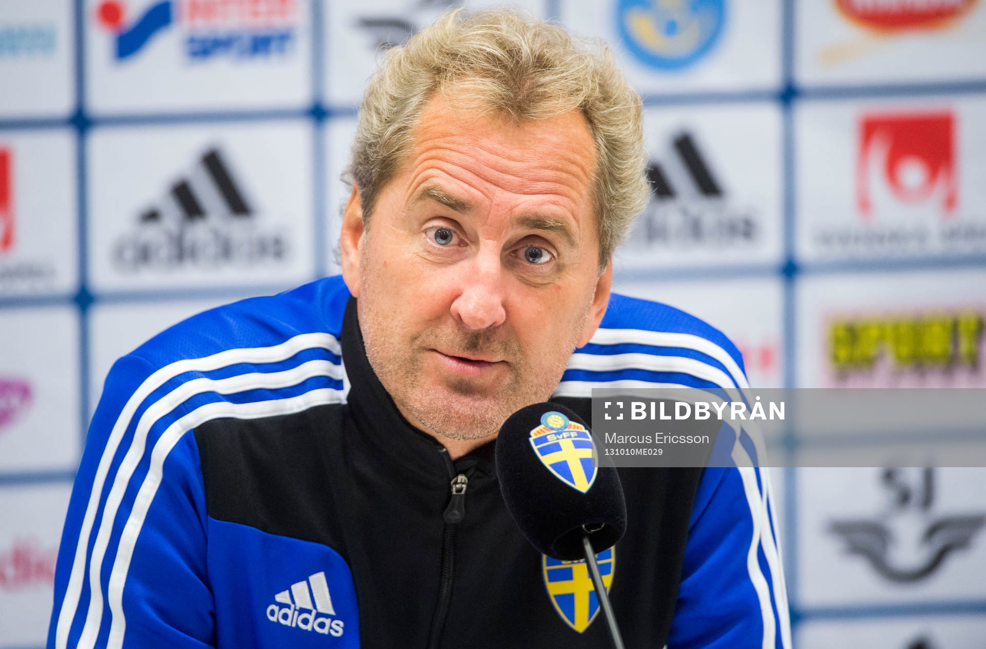 Presskonferens med förbundskaptenen Erik Hamrén