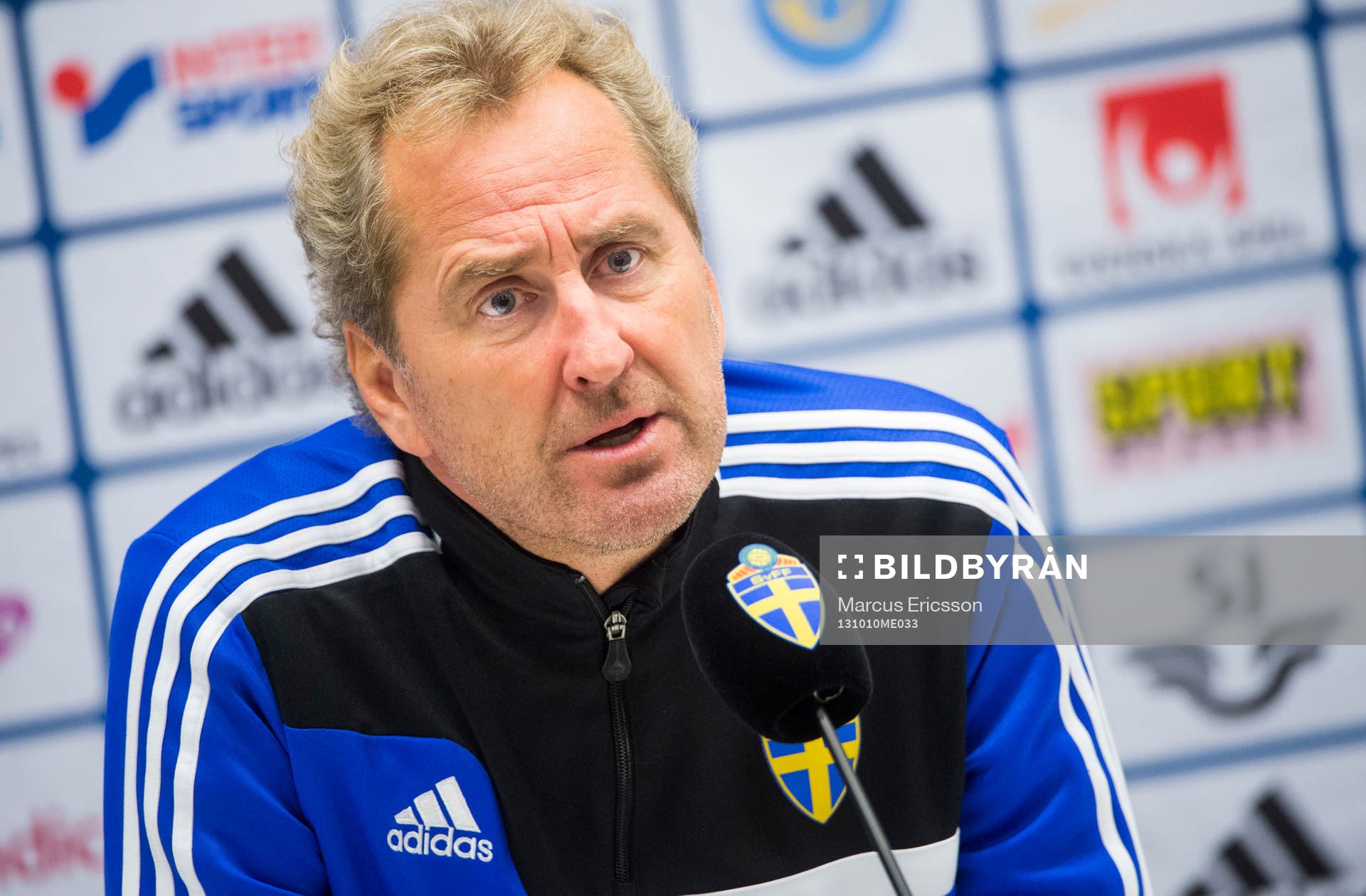 Presskonferens med förbundskaptenen Erik Hamrén