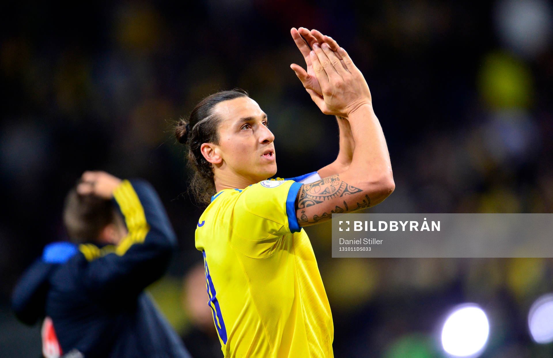 Sveriges Zlatan Ibrahimovic tackar publiken
