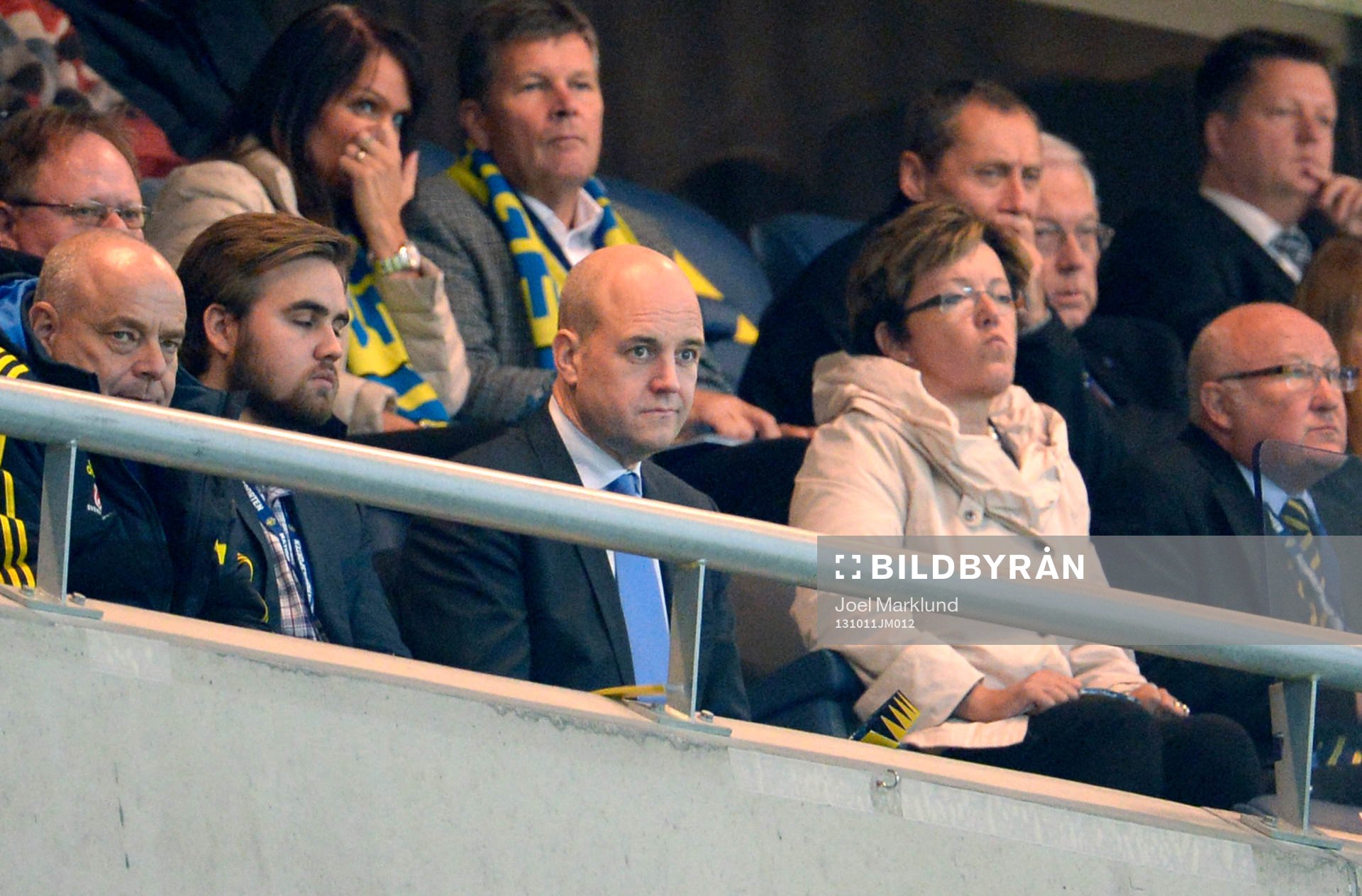 Sveriges statsminister Fredrik Reinfeldt på läktaren under fotbollsmatchen i VM-kvalet mellan Sverige och Österrike den 11 oktober 2013 i Stockholm.