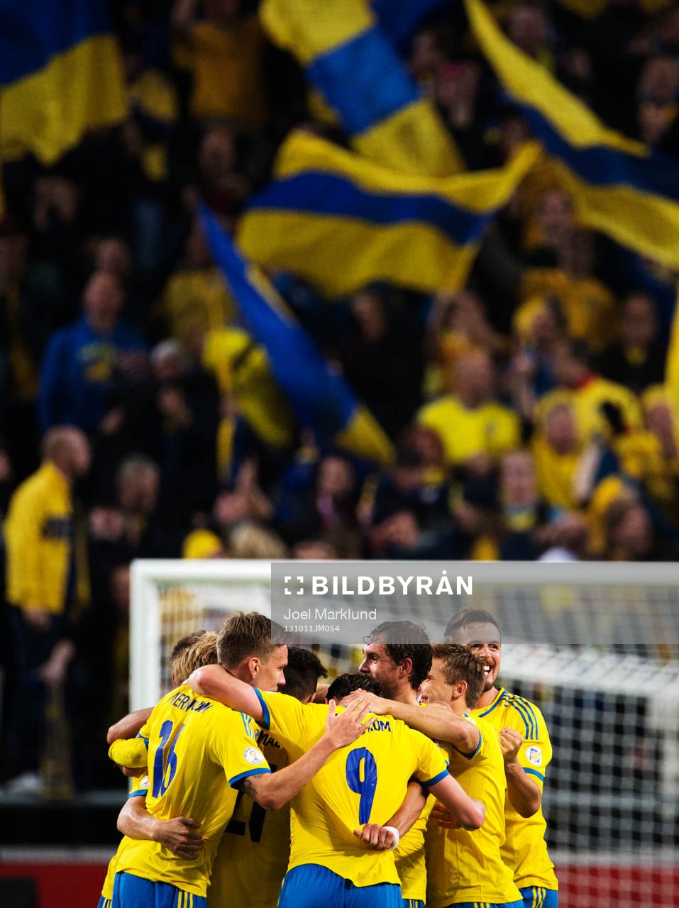 Jubel bland de svenska spelarna