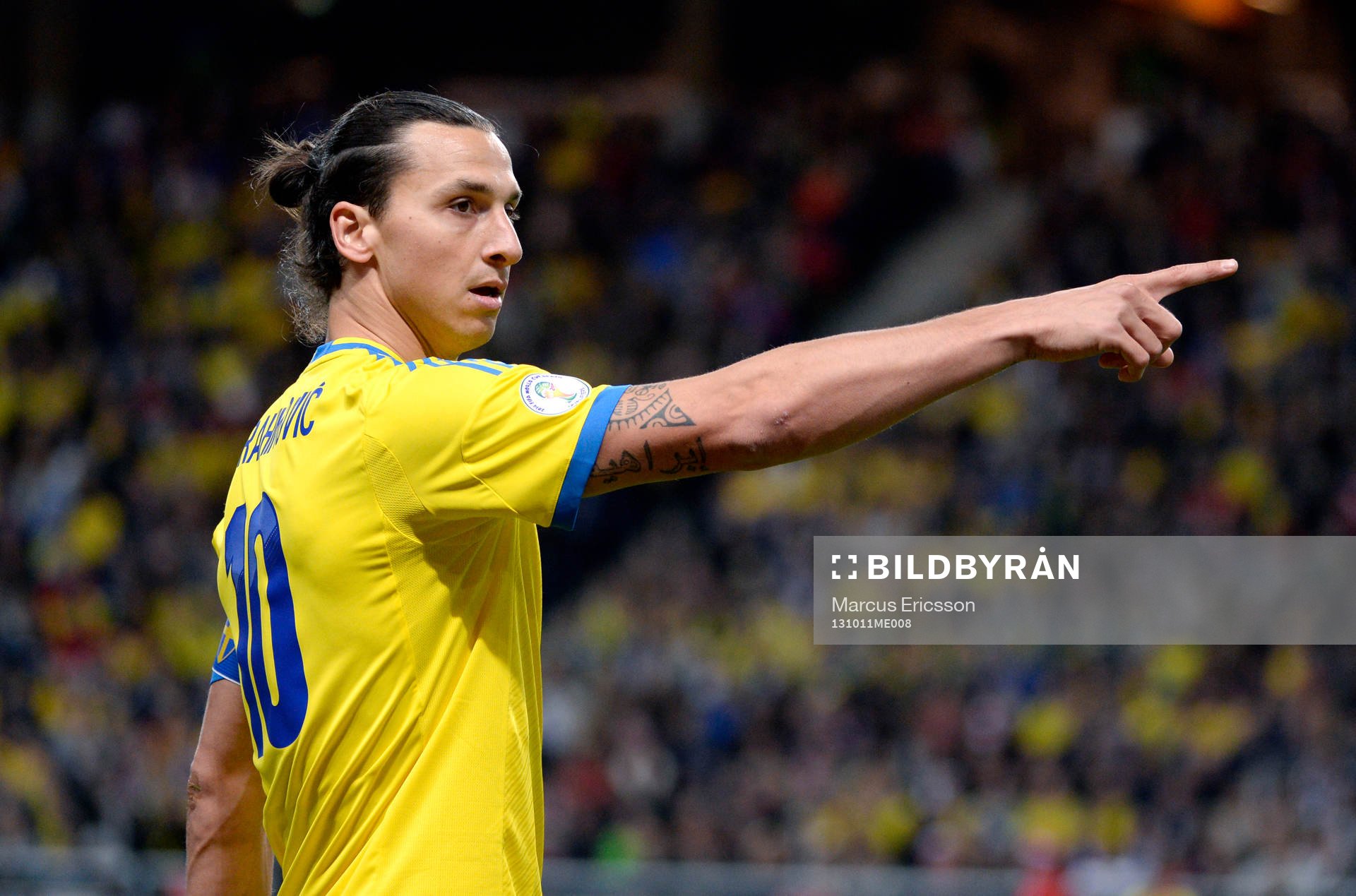 Sveriges Zlatan Ibrahimovic pekar
