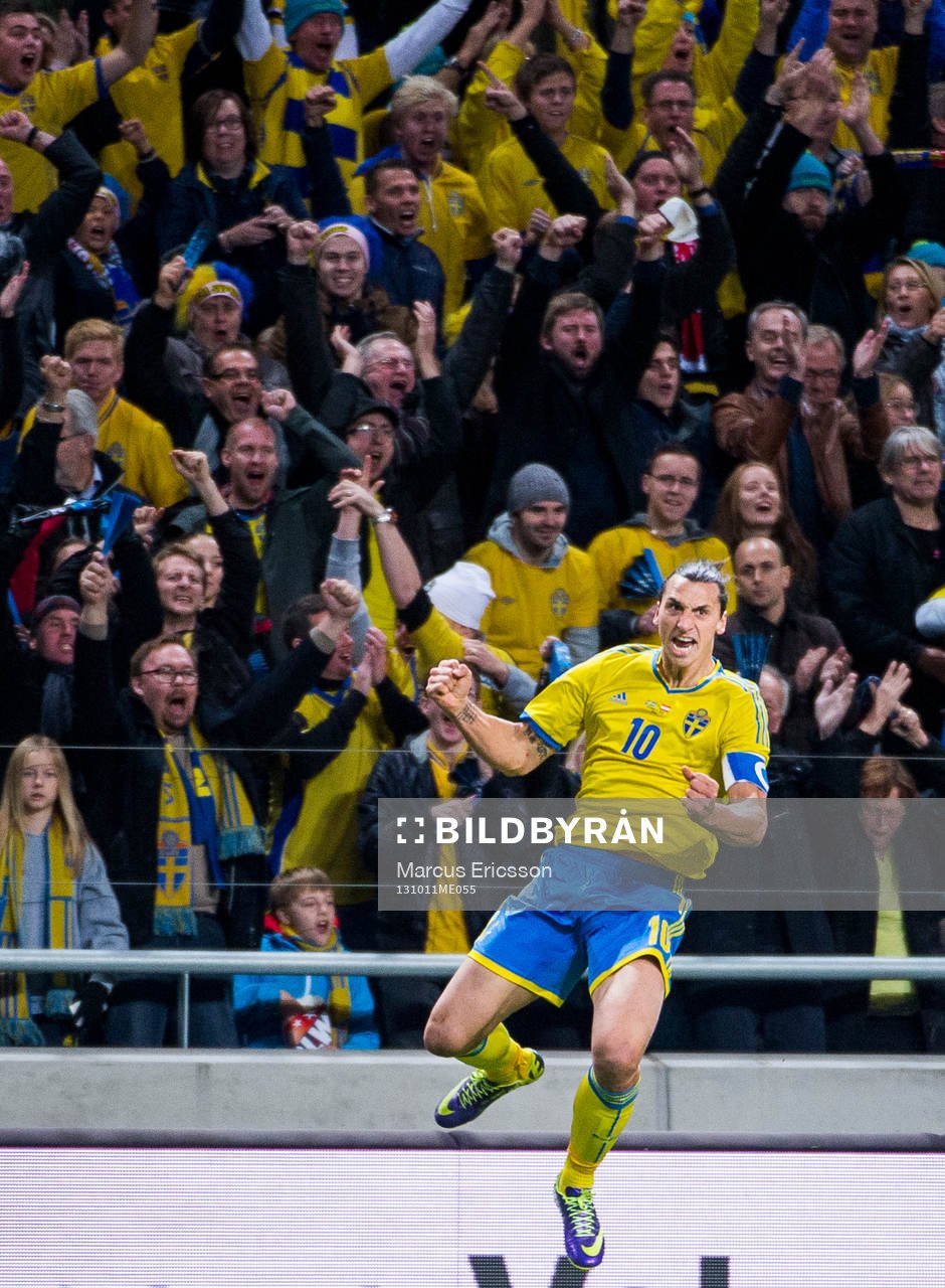 Sveriges Zlatan Ibrahimovic jublar