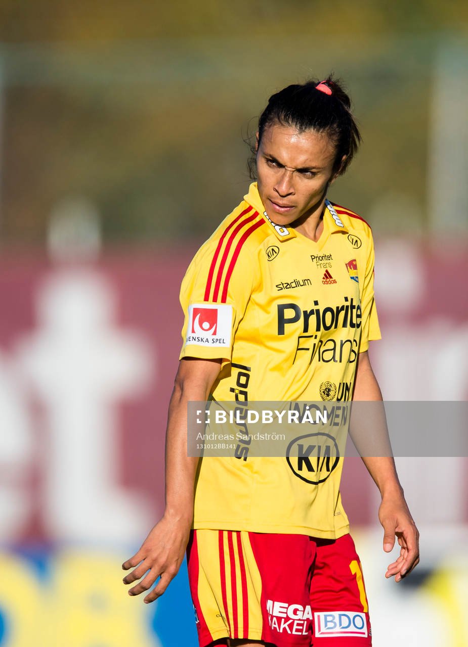 Tyresös Marta Vieira da Silva reagerar