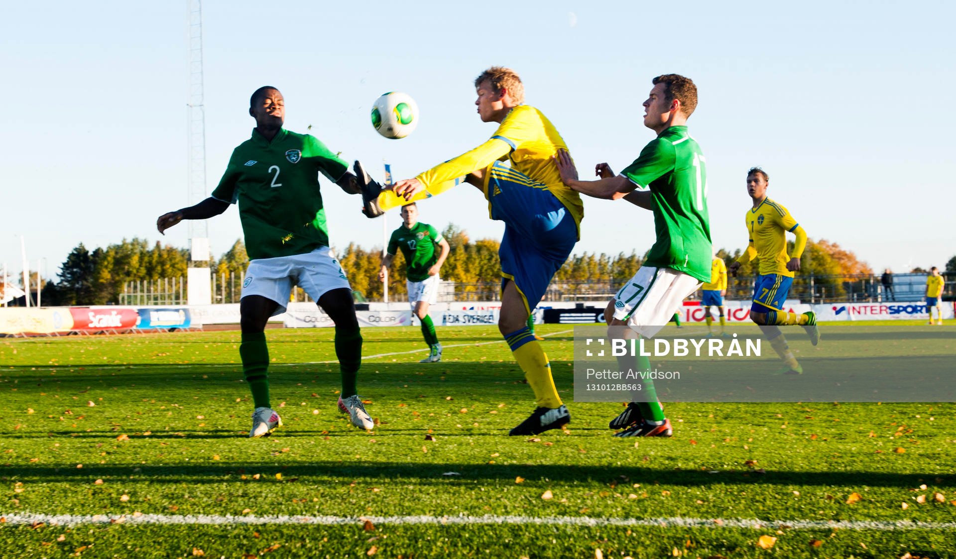 Sveriges Joakim Olausson och Irlands Noe Baba och Steven Mc