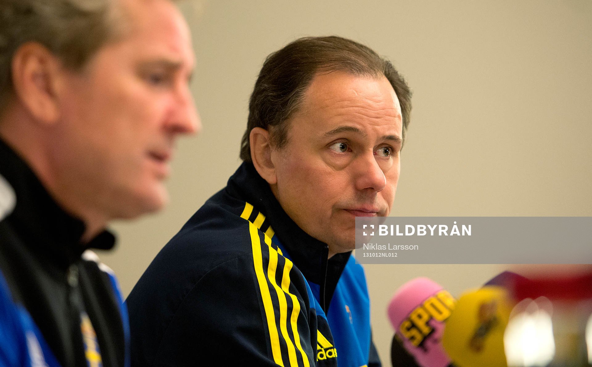Sveriges förbundskapten Erik Hamrén och presschef Niklas