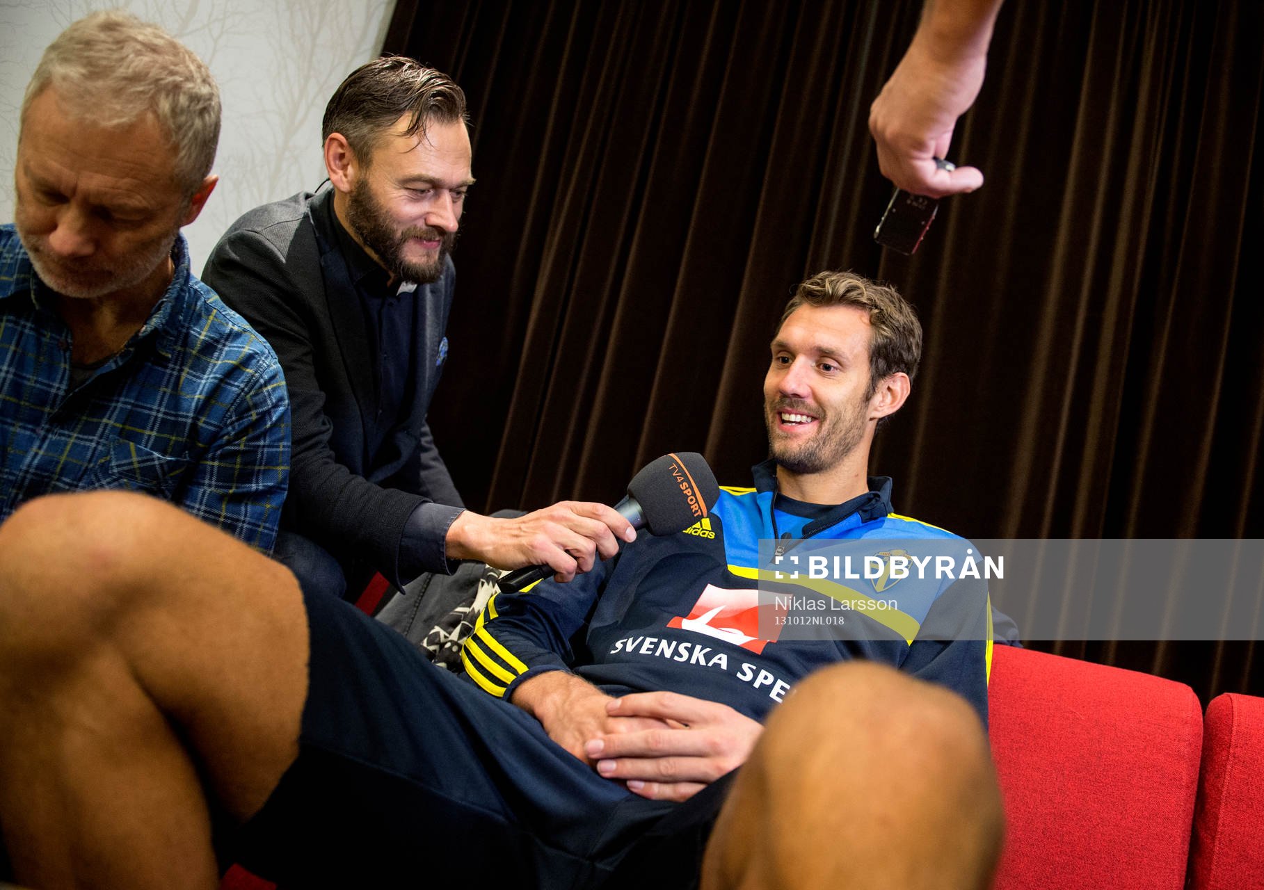 Andreas Isaksson, Sverige
