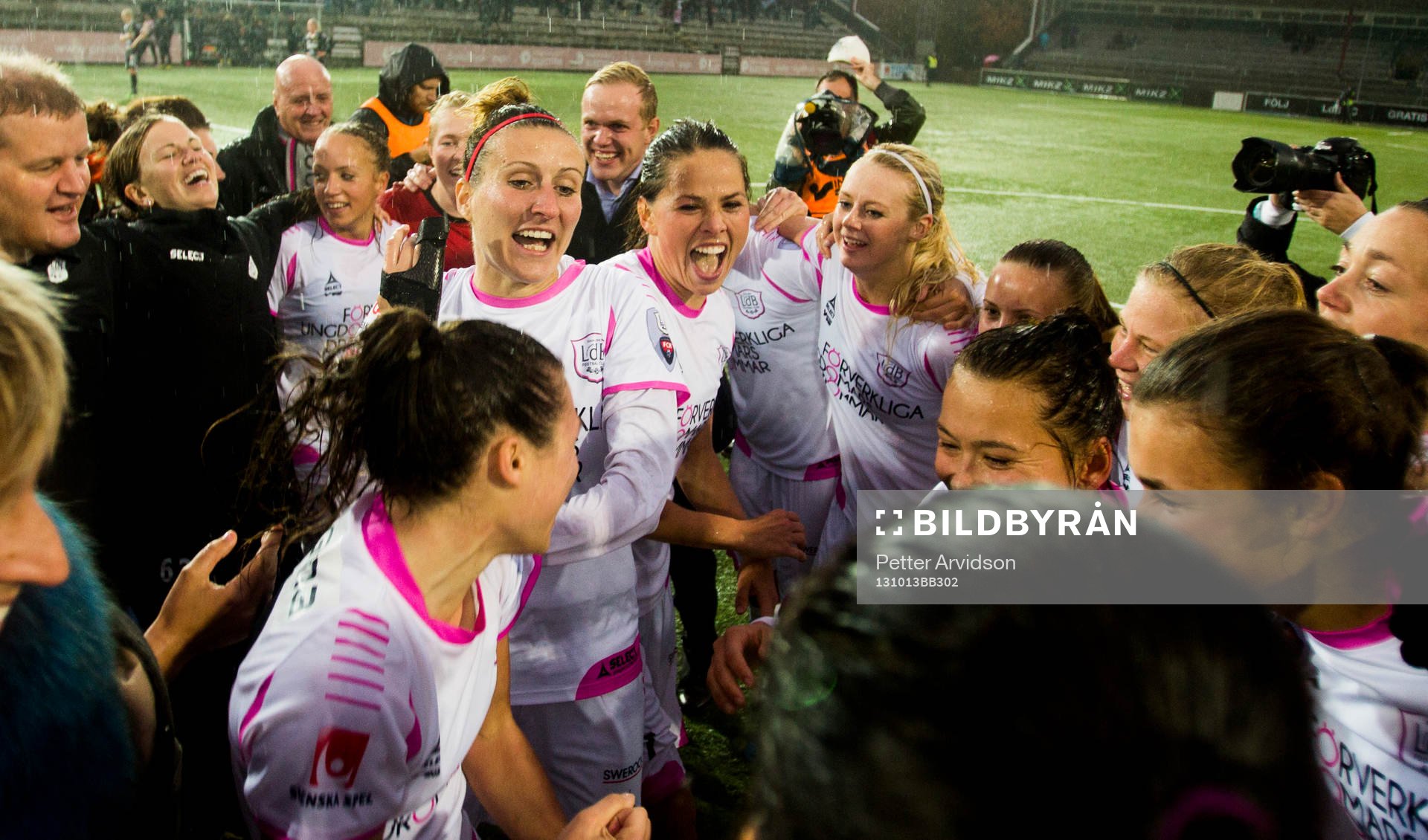 LdB Malmös Sara Björk Gunnarsdottir och Anja Mittag mfl