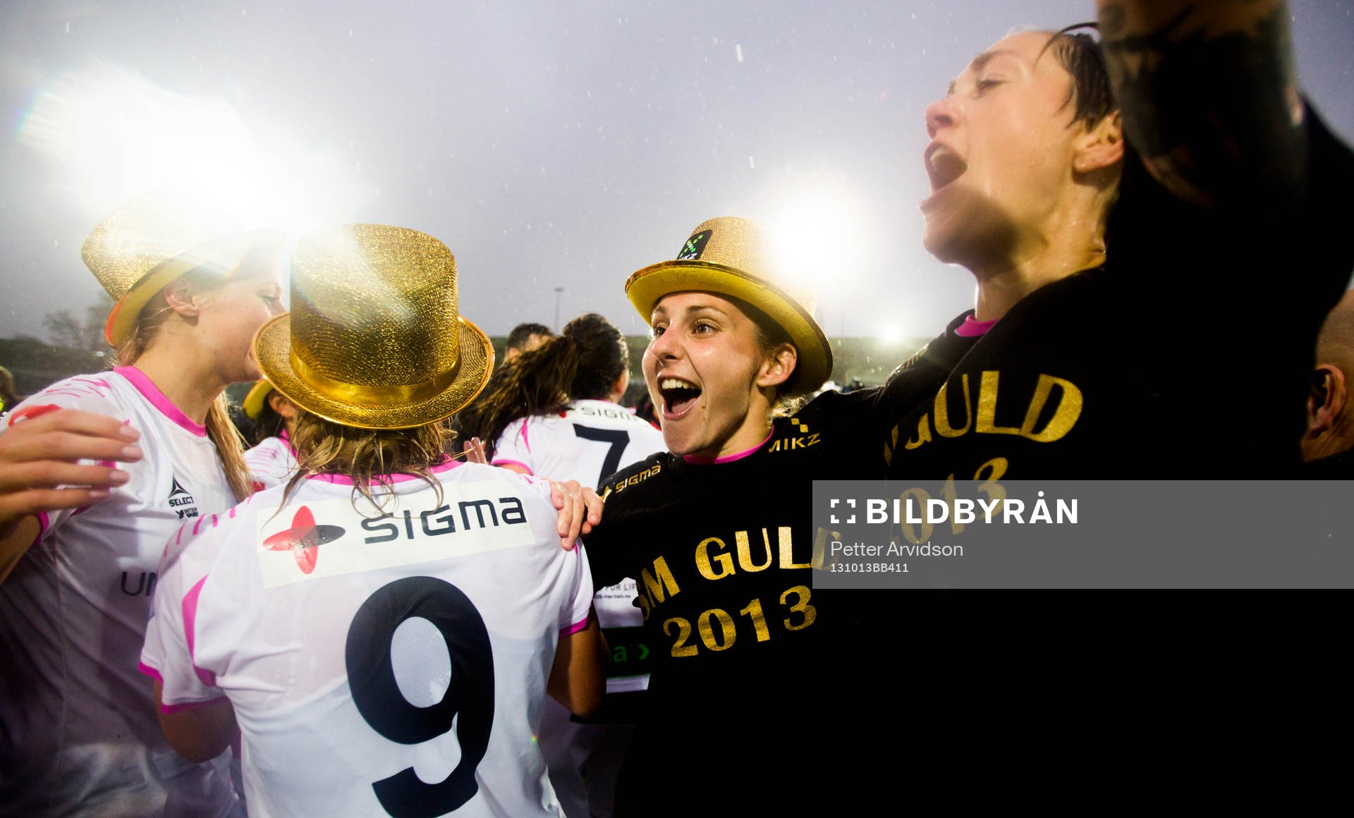 LdB Malmös Therese Sjögran och Manon Melis jublar