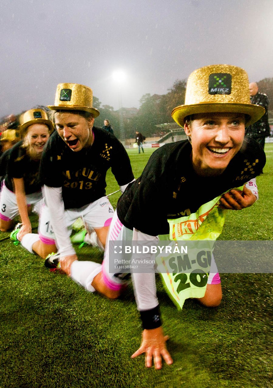LdB Malmö firar SM-guld med Kathleen Radtke längst fram i