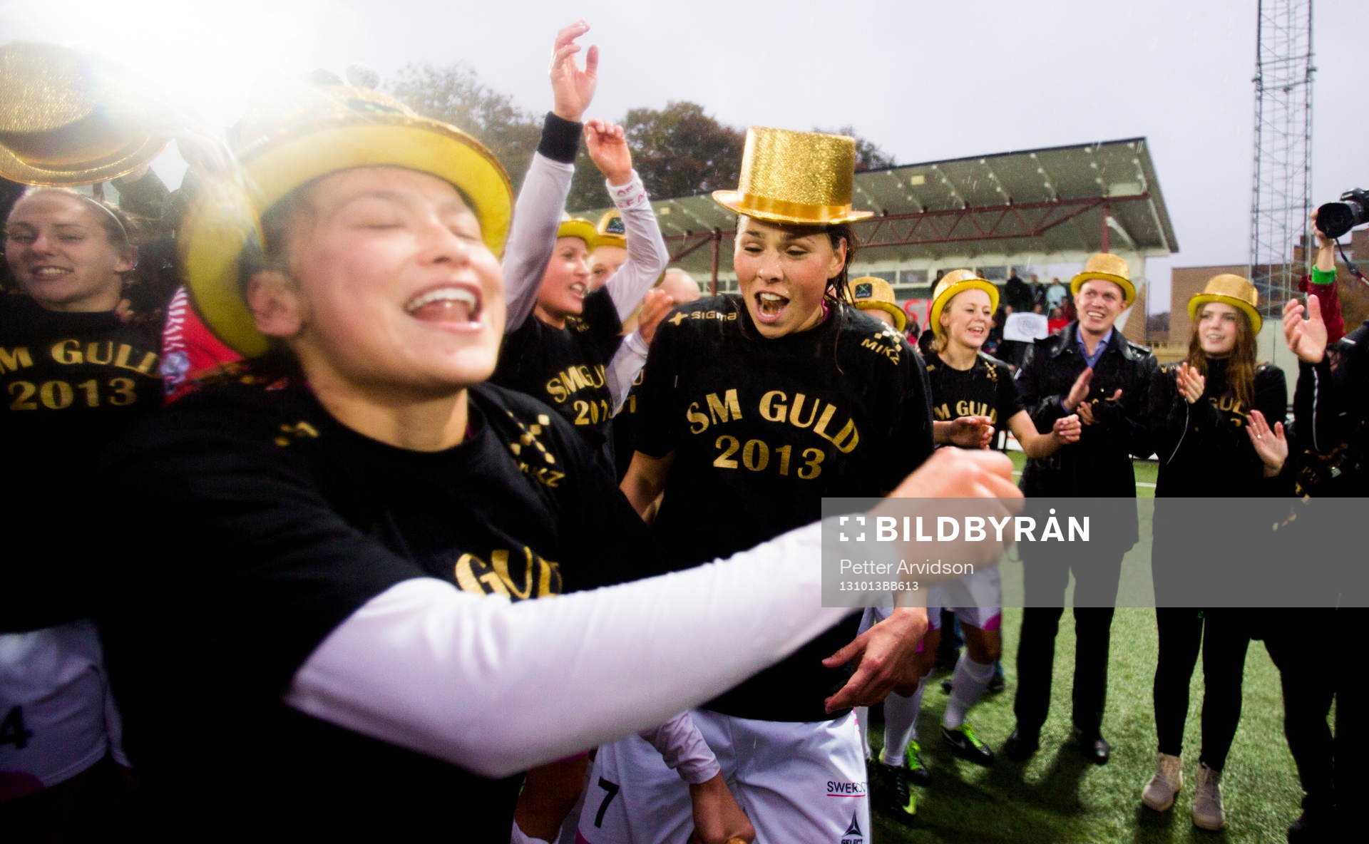 LDB Malmös Sara Björk Gunnarsdottir och Alexandra Riley