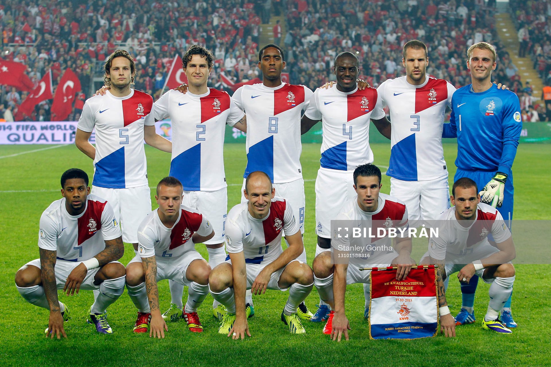 ISTANBUL,  Sukru Saracoglu Stadion, 15-10-2013 WK