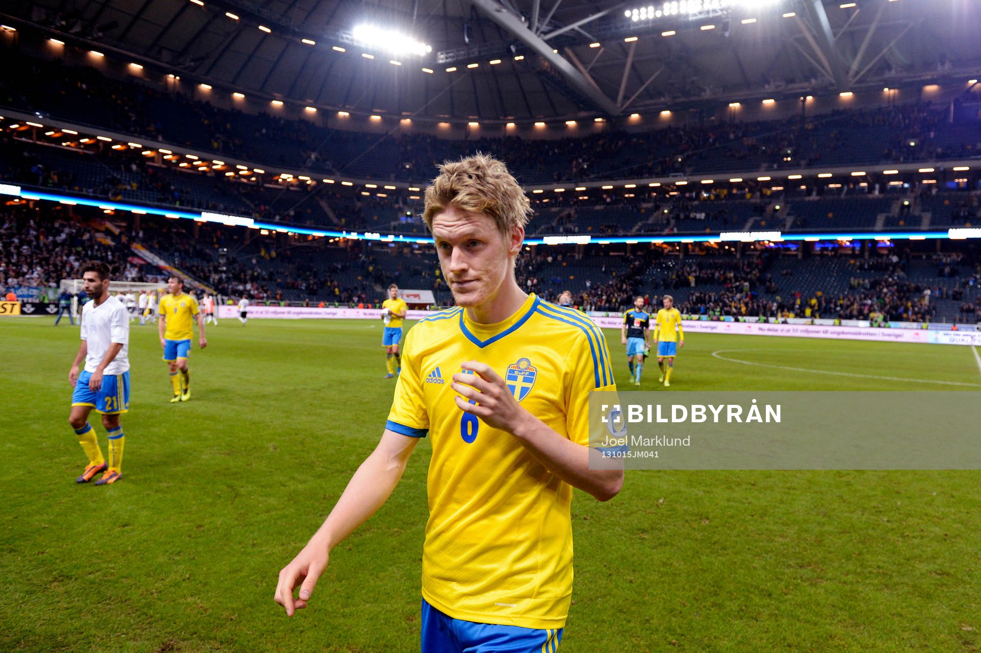 Sveriges Rasmus Elm deppar