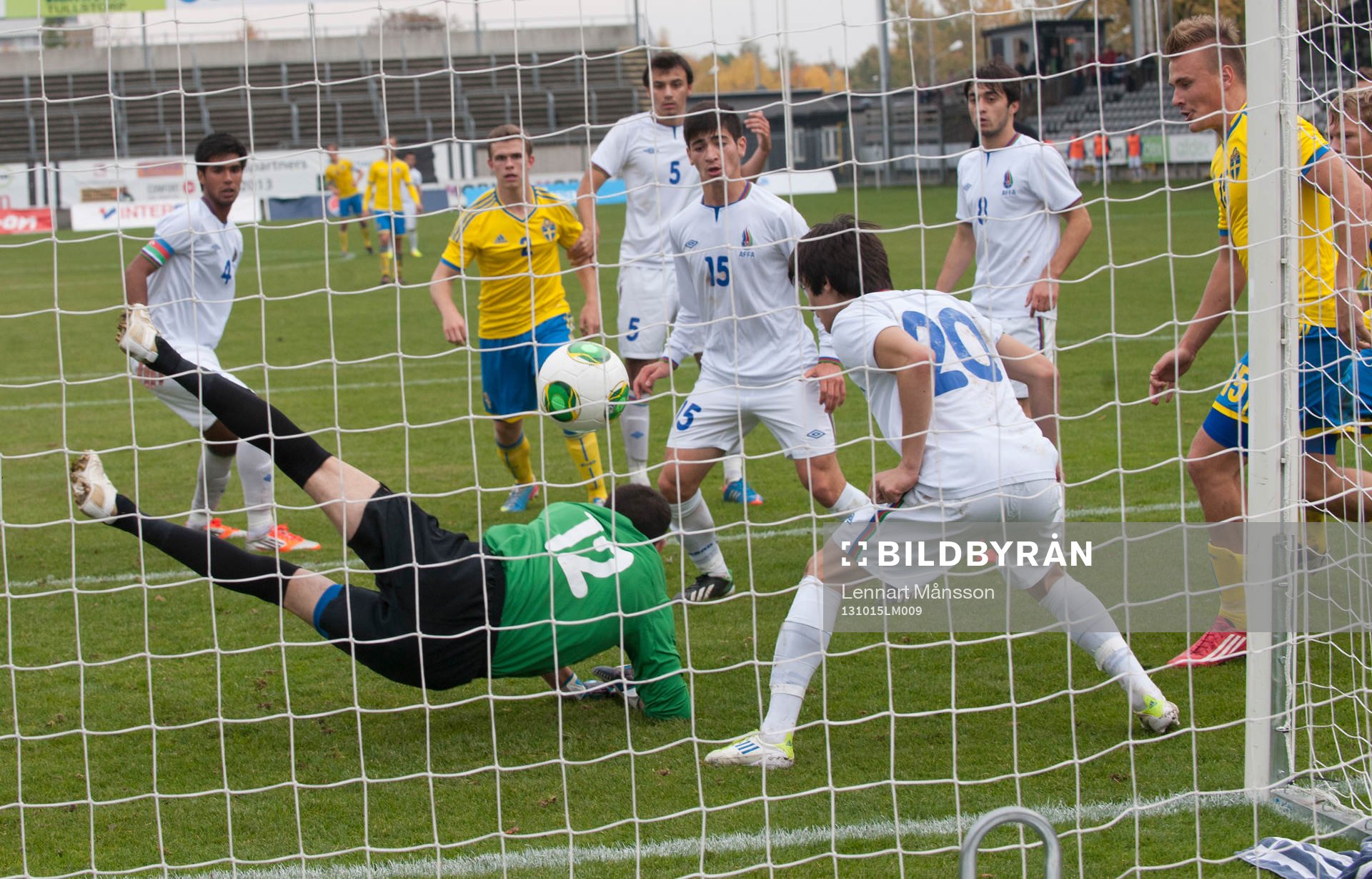 Sveriges Pontus Nordenberg (till höger) gör 5-0, sedan
