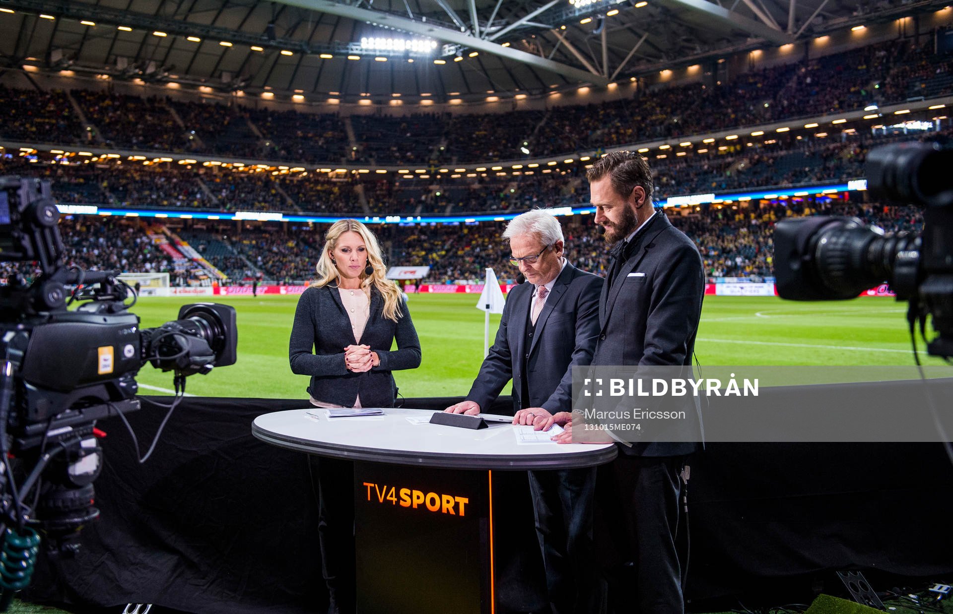 TV4s team Anna Brolin, Hasse Backe och Olof Lundh innan