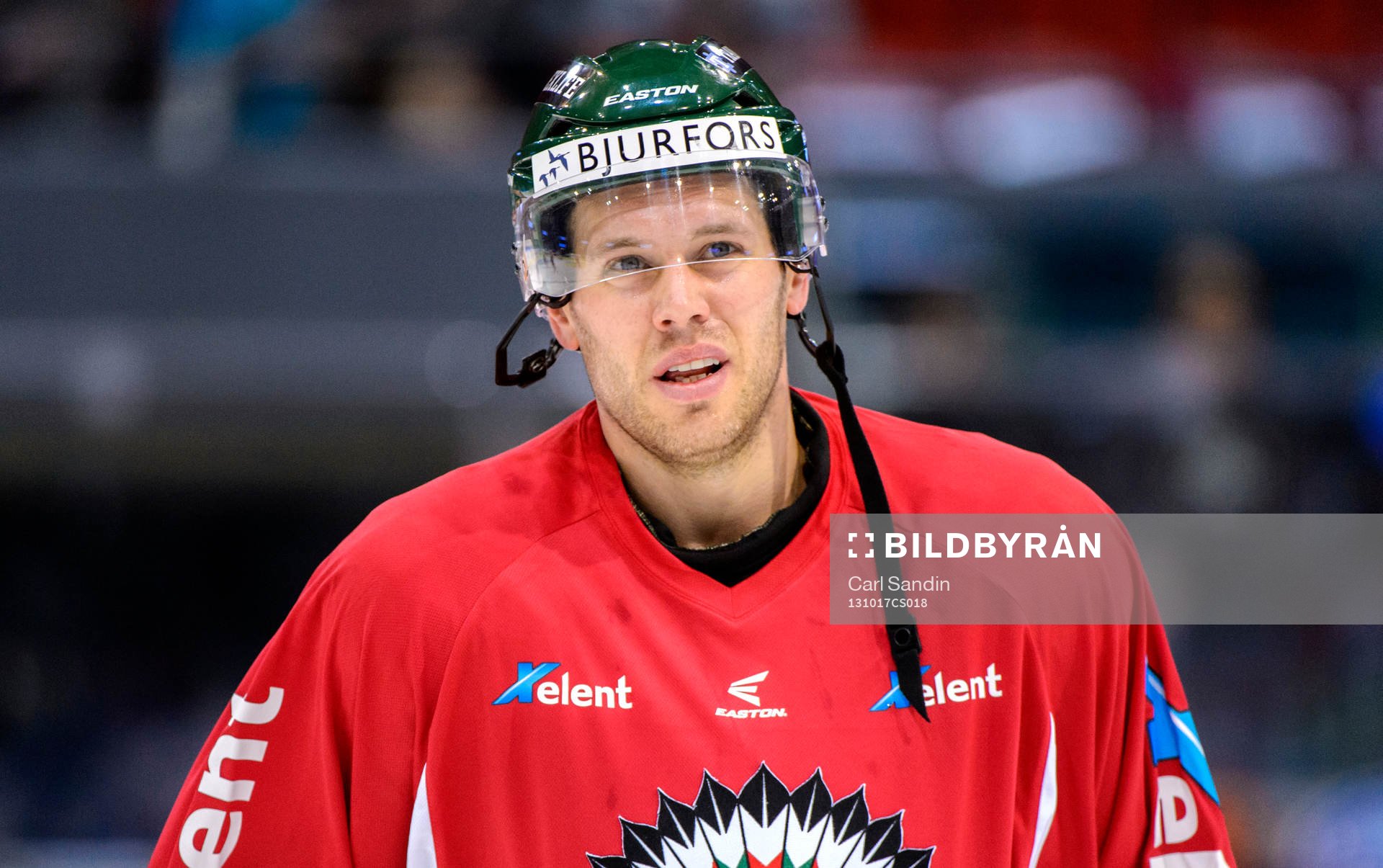 Frölundas Christian Bäckman innan ishockeymatchen i SHL